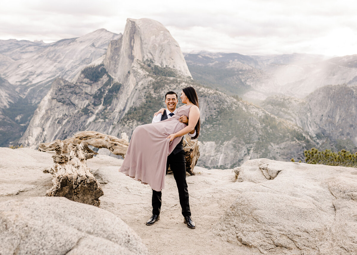 Engagement+Photos+Yosemite+CA_37