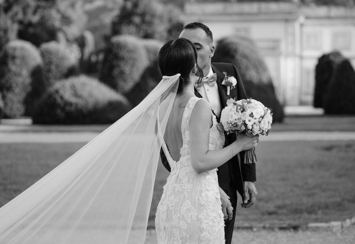 8033c987-2796-4562-9c88-4ede1976355b