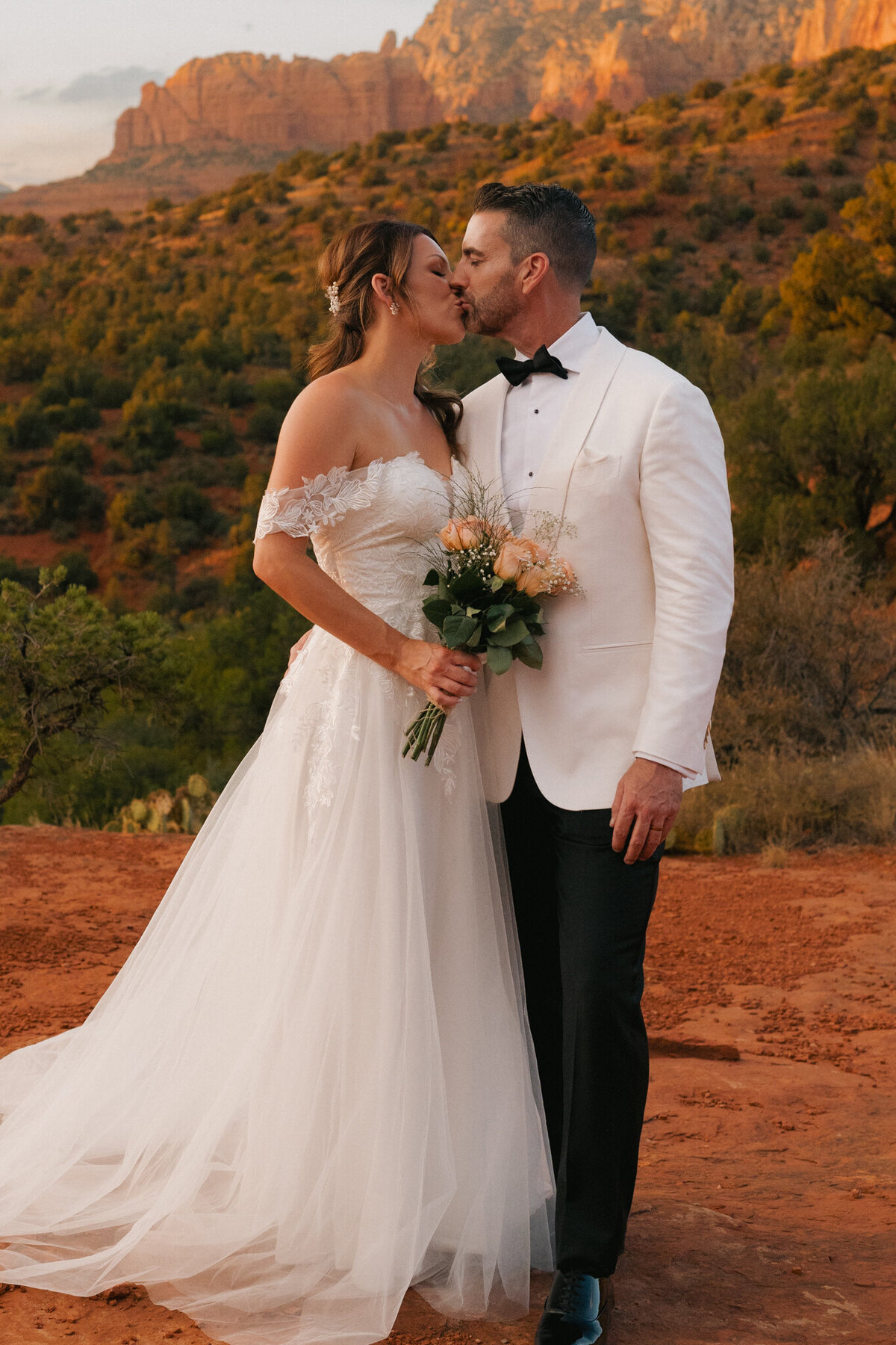 Sarah Folkers Photo Sedona Elopement Micro Wedding-45