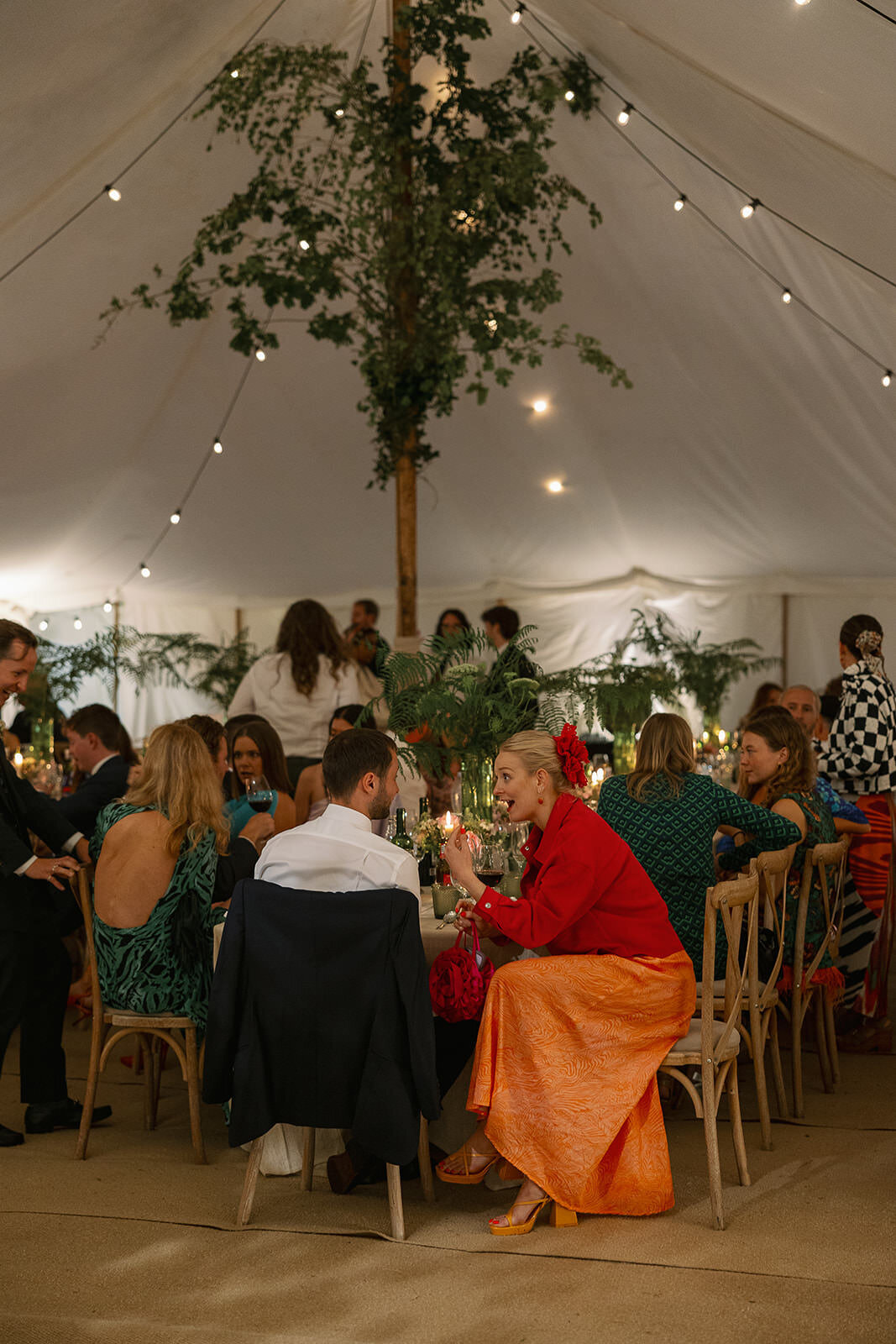Summer-Estate-Wedding-In-English-Countryside40