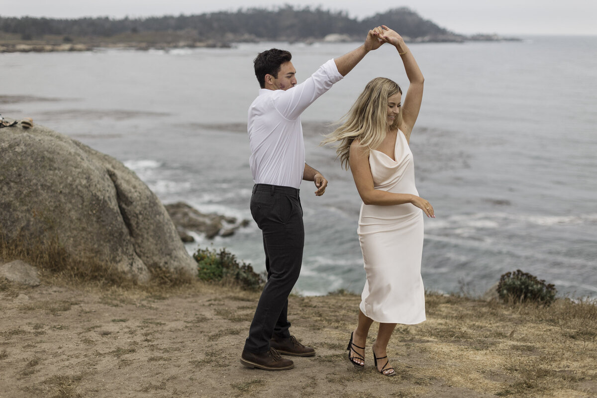carmel-california-beach-engagement-19