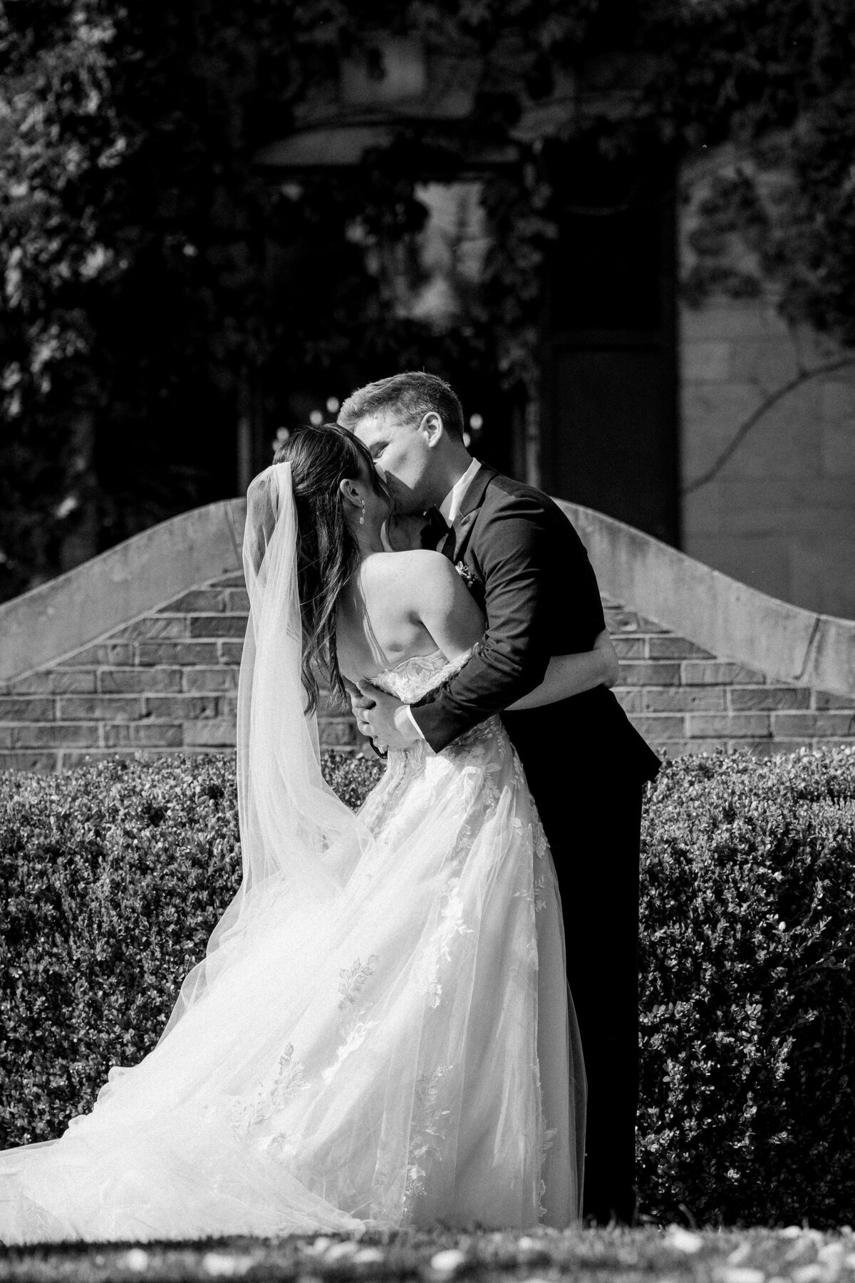 Maria + Grant + Truvision Studios 130