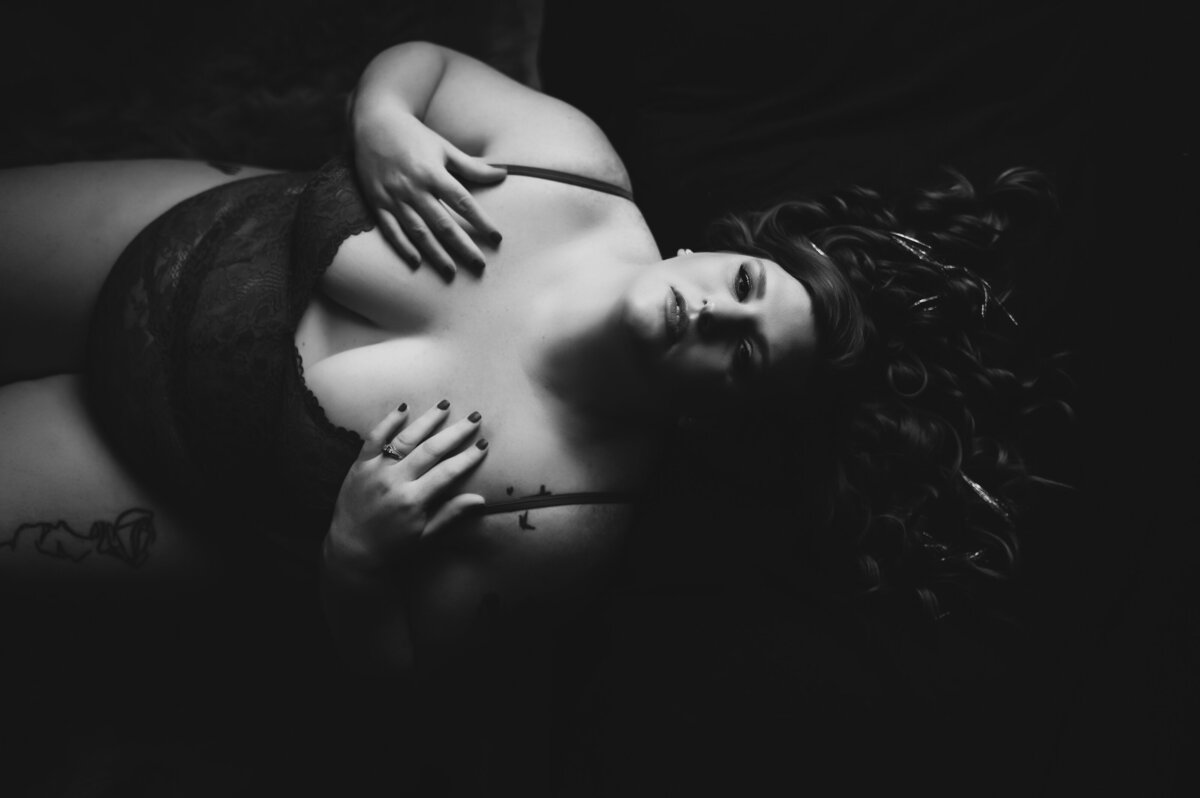 Boudoir Photography near Louisville, Kentucky BombShell Boudoir