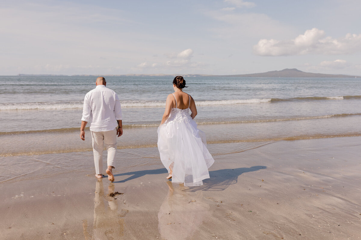 auckland beach wedding-47