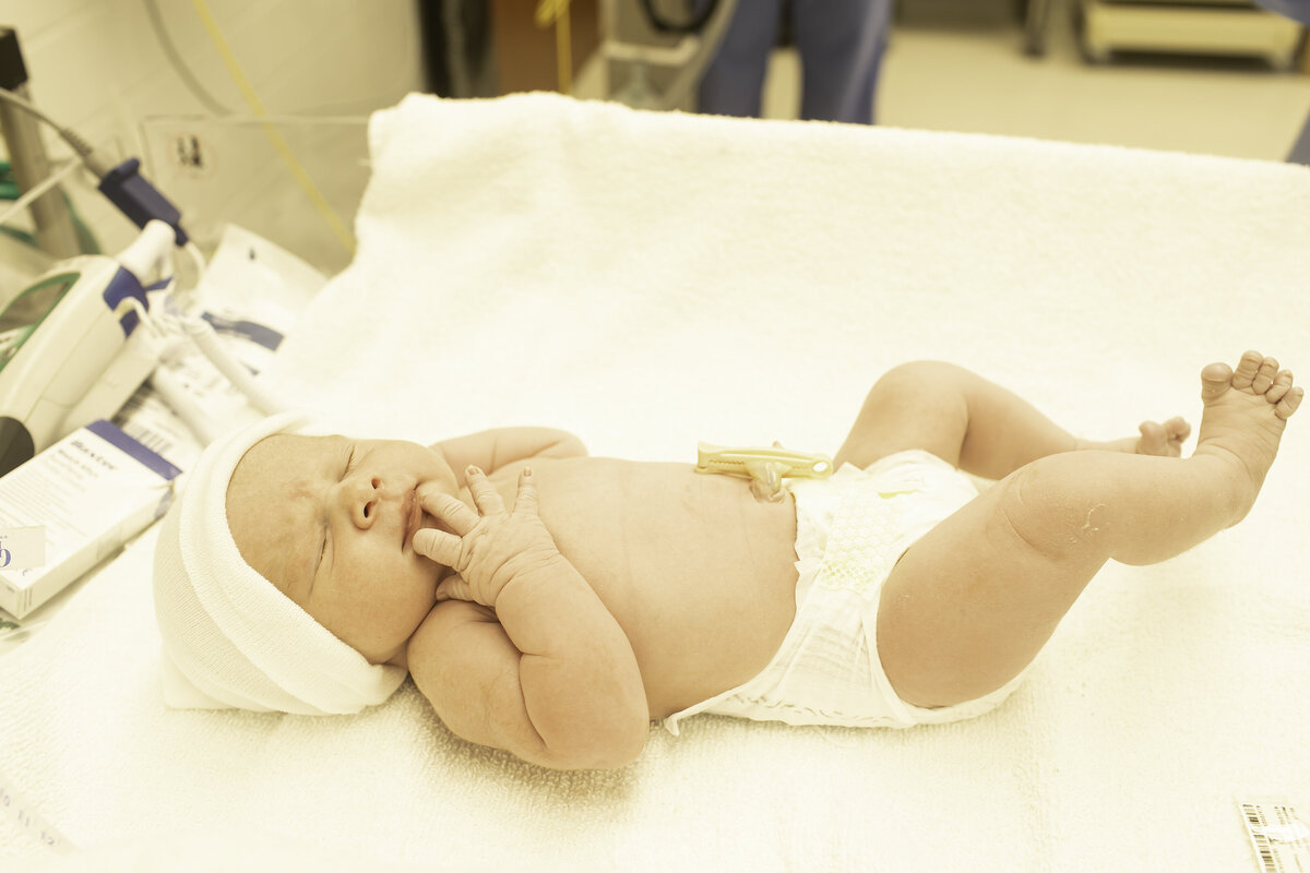Fort-worth-birth-photographer-chunky-monkey-70