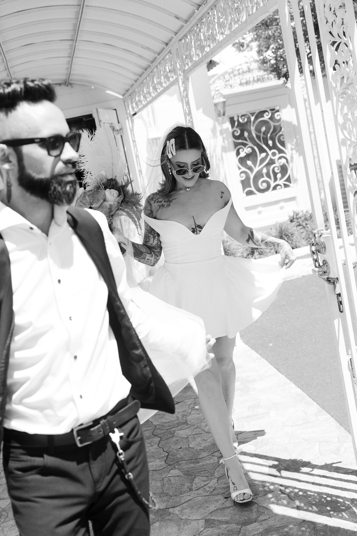55_riskyexposure_sasha-andy_las-vegas-elopement-photography