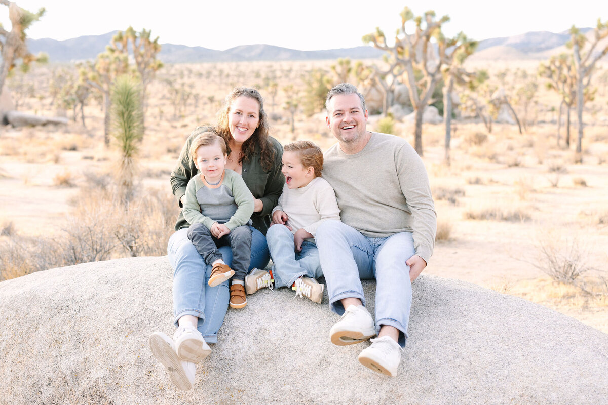 11302024HlaudyFamily-1019