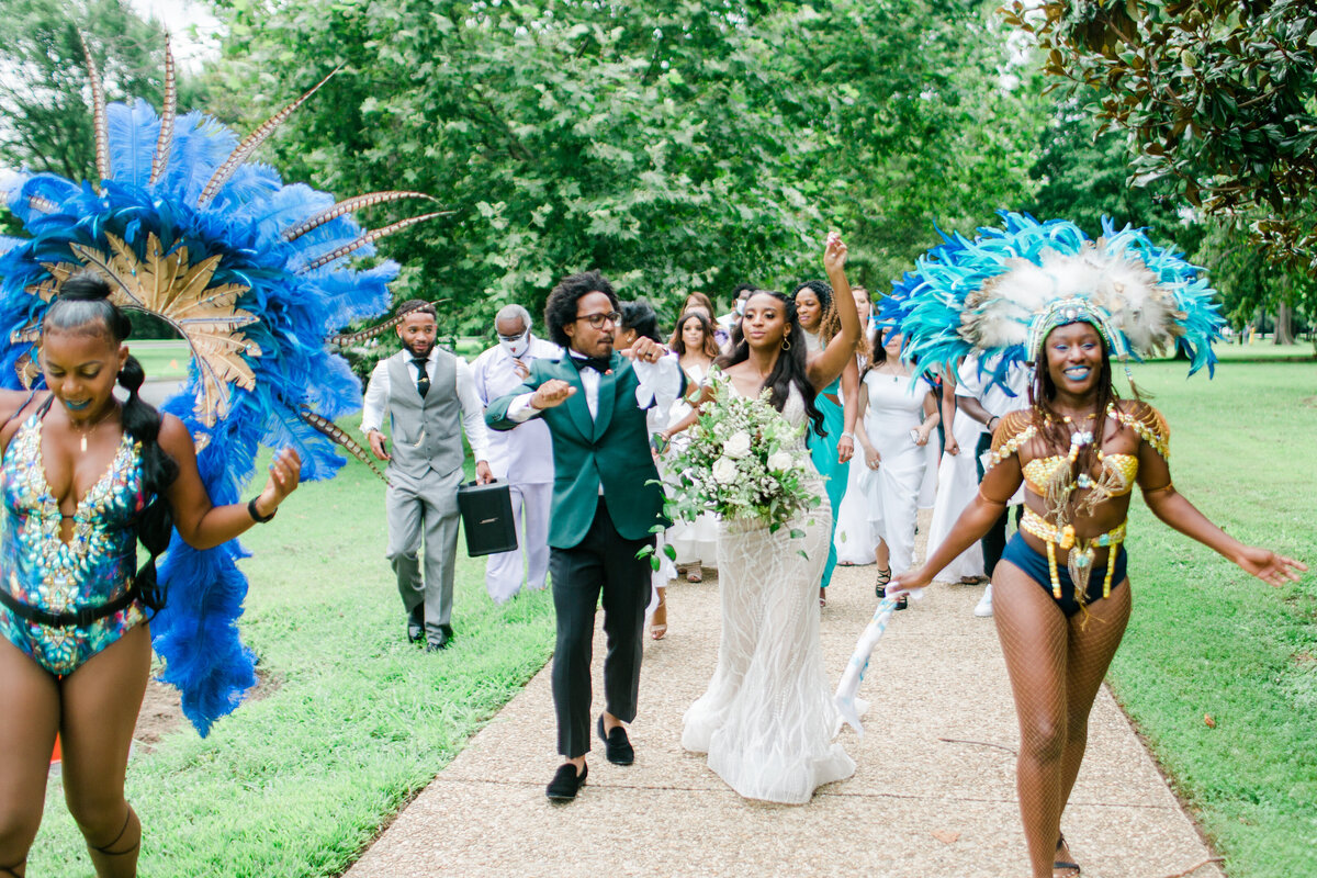 Solomon_Tkeyah_Micro_COVID_Wedding_Washington_DC_War_Memorial_MLK_Memorial_Linoln_Memorial_Angelika_Johns_Photography-0011