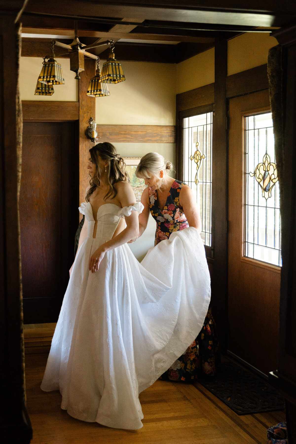 Sanders Mansion Wedding_Lauren New Photography-10