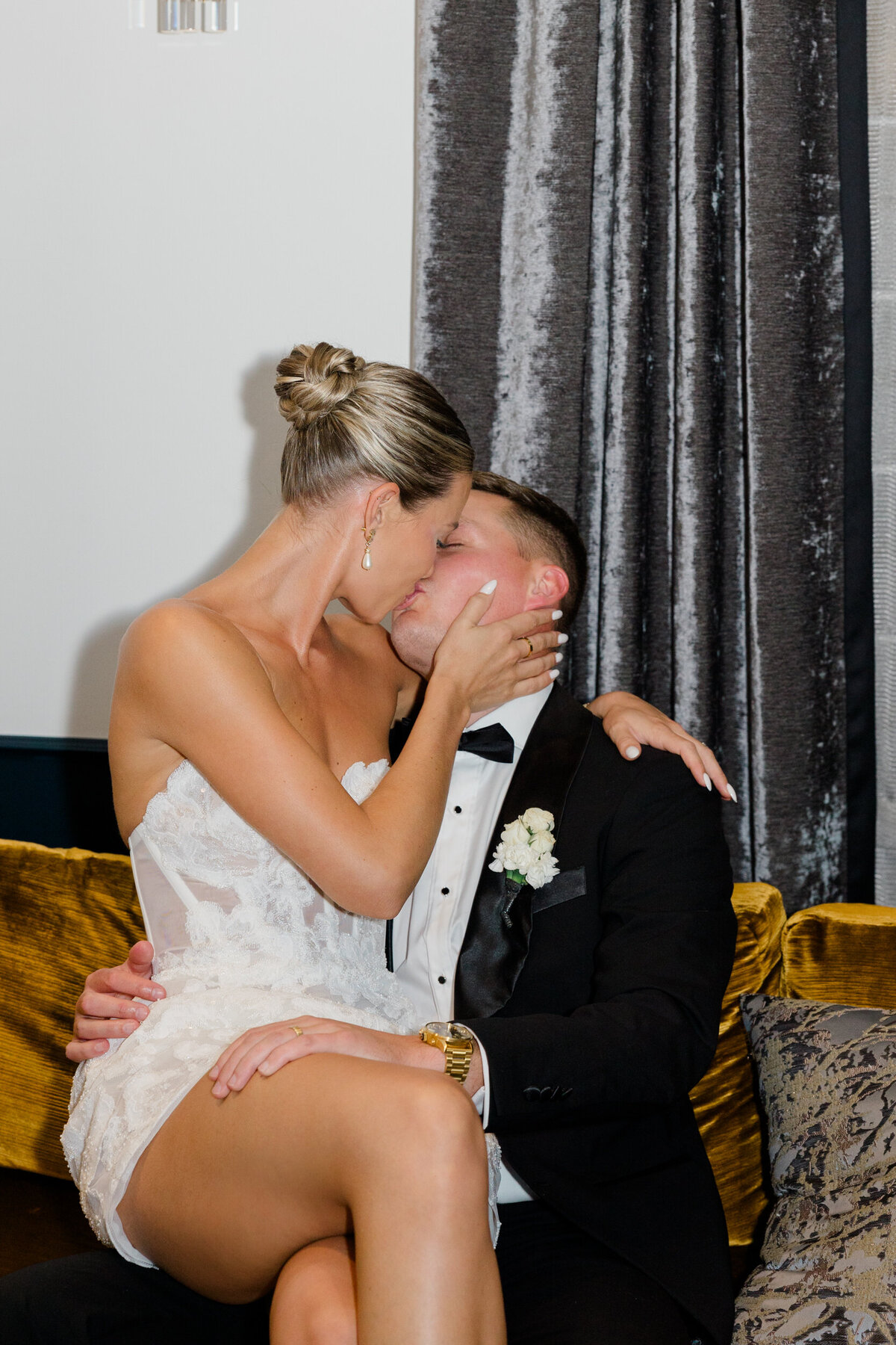 Lexi Benjamin Photography_Waldorf Astoria Chicago Wedding_09.21.24-242