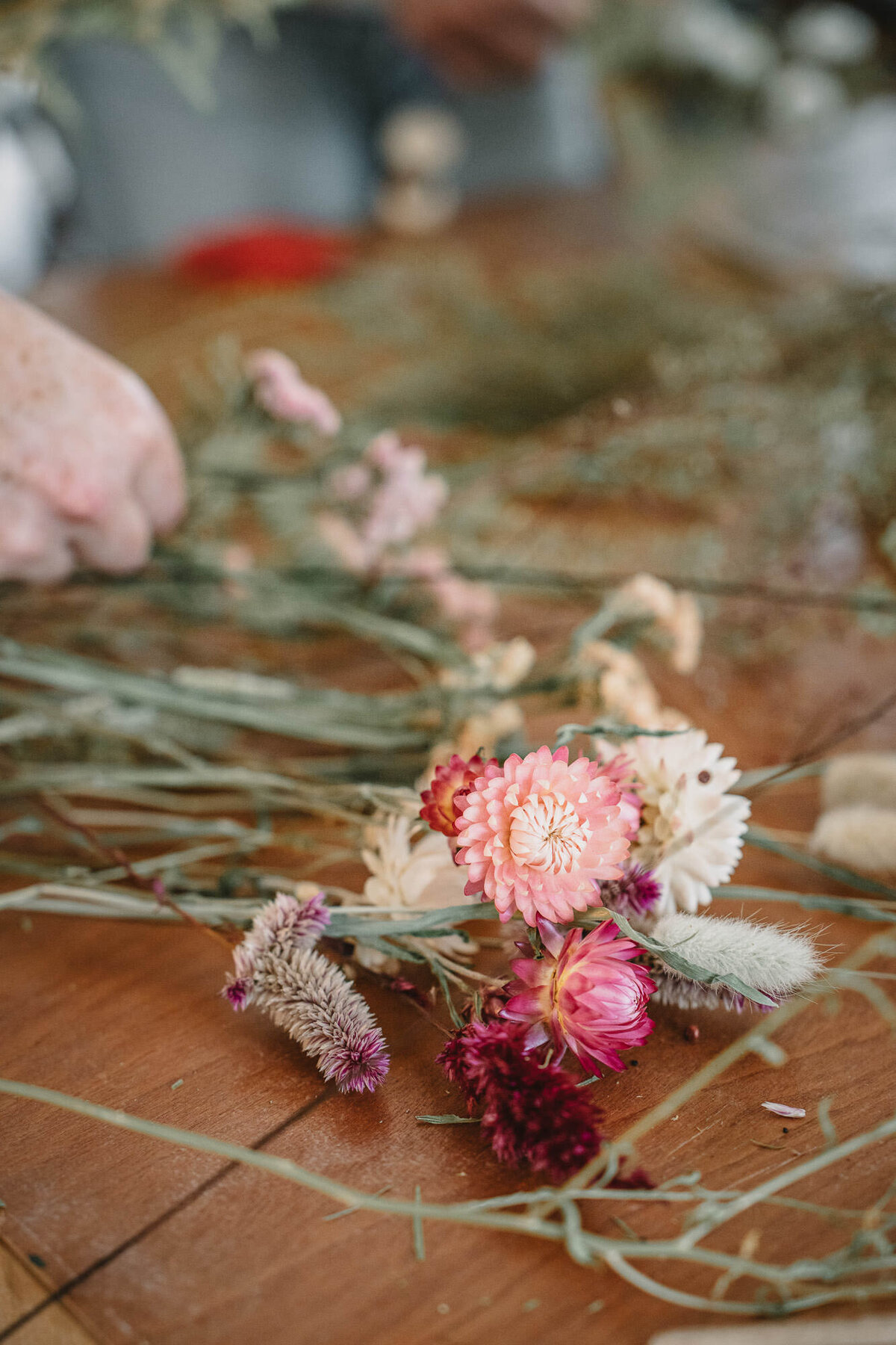 Silybum Arts Dried Flower Wreath Workshop-00352