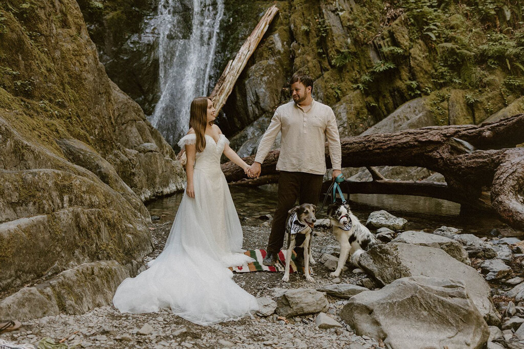 Custom bridal gown designed by Reign Bridal an atelier style studio in Victoria, British Columbia. Featured on the Brontë Bride Vendor Guide.