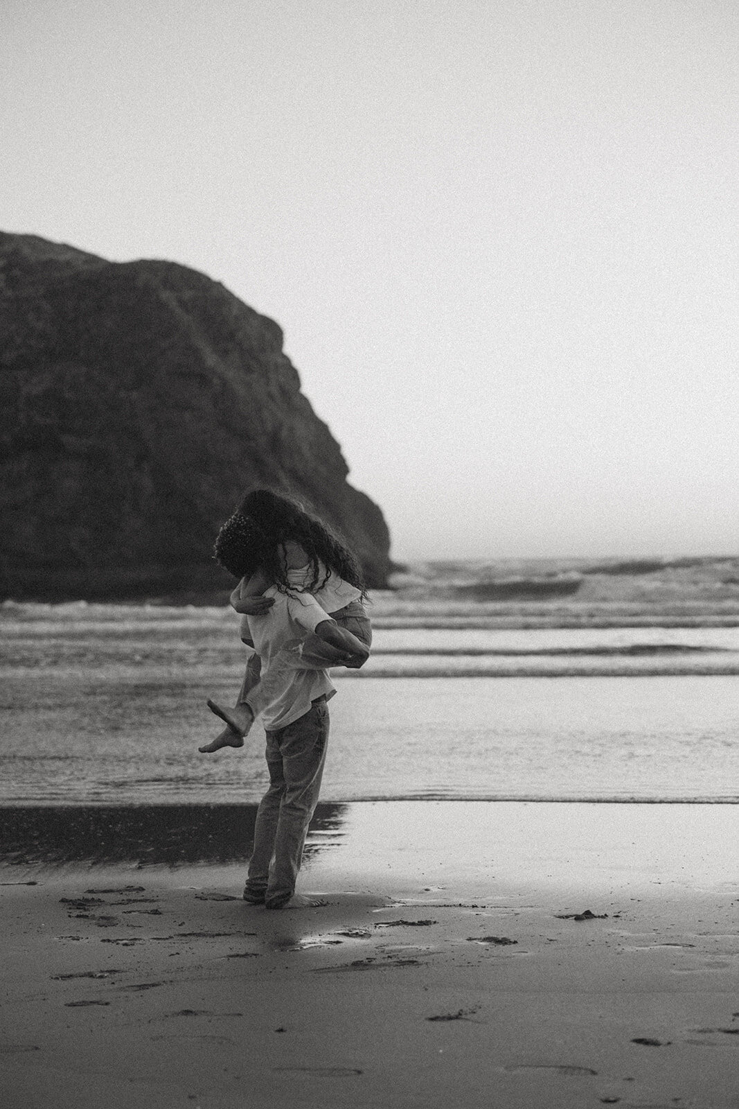 tanya-davids-photo-film-redwoods-california-oregon-coast-documentary-candid-destination-washington-idaho-utah-canada-elopement-wedding-couples-photographer-51