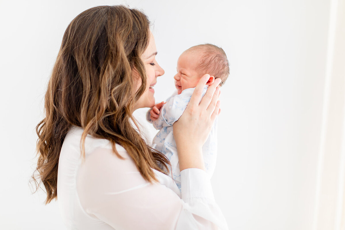 NewbornSession_RaleighNorthCarolinaPhotographer_JCranePhotography012
