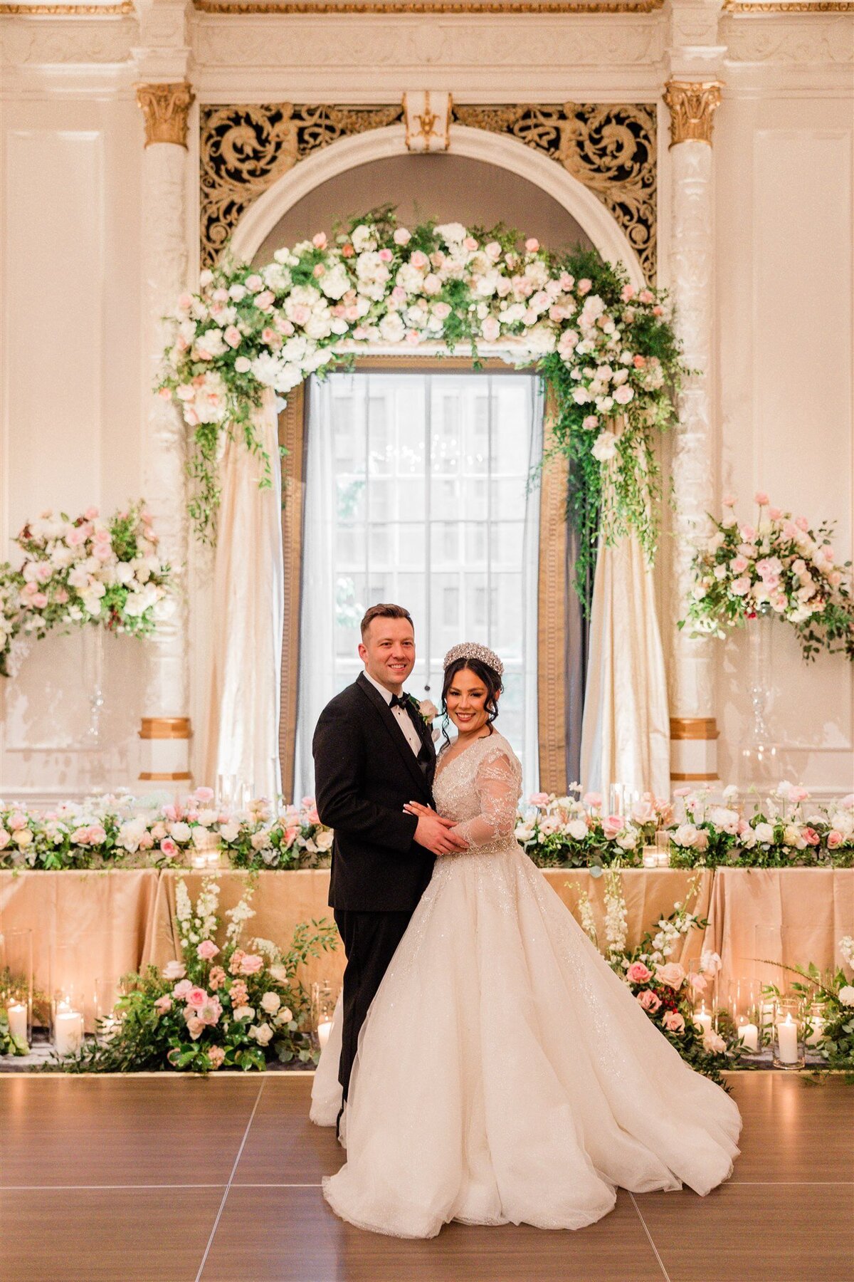 Grand-Luxury-Fairmont-Olympic-Wedding-Flora-Nova-Design-Seattle-00092