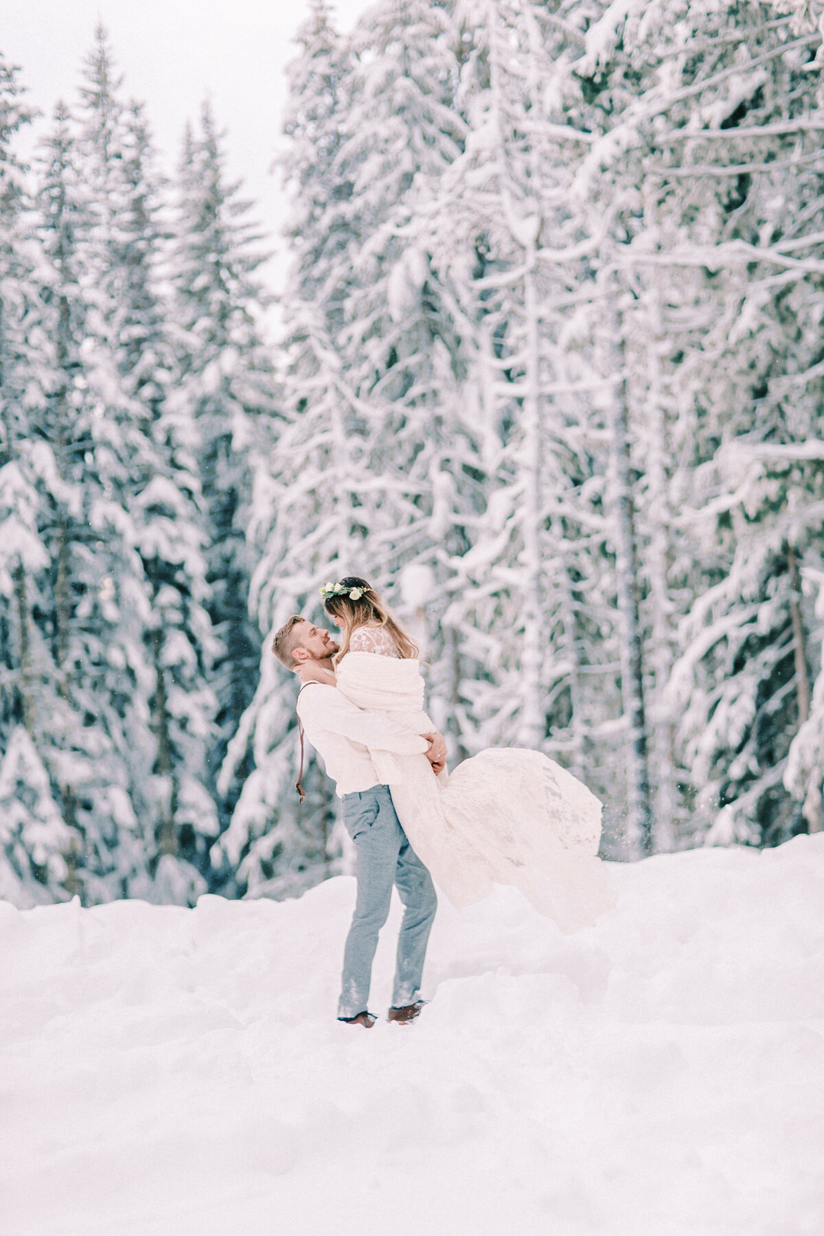 Winter Mount Hood Wedding, Rachel Howerton Photography (56)