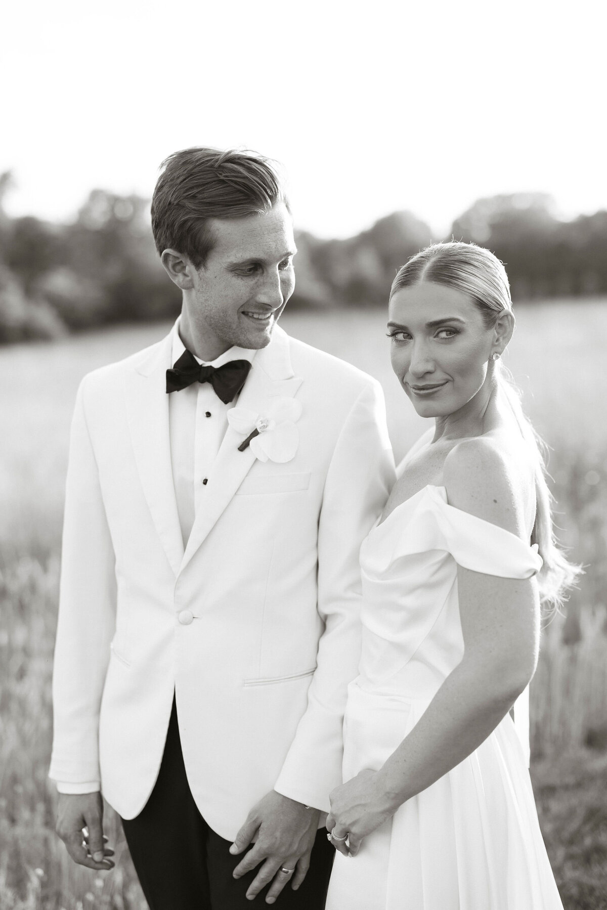 111_bride-groom-portraits