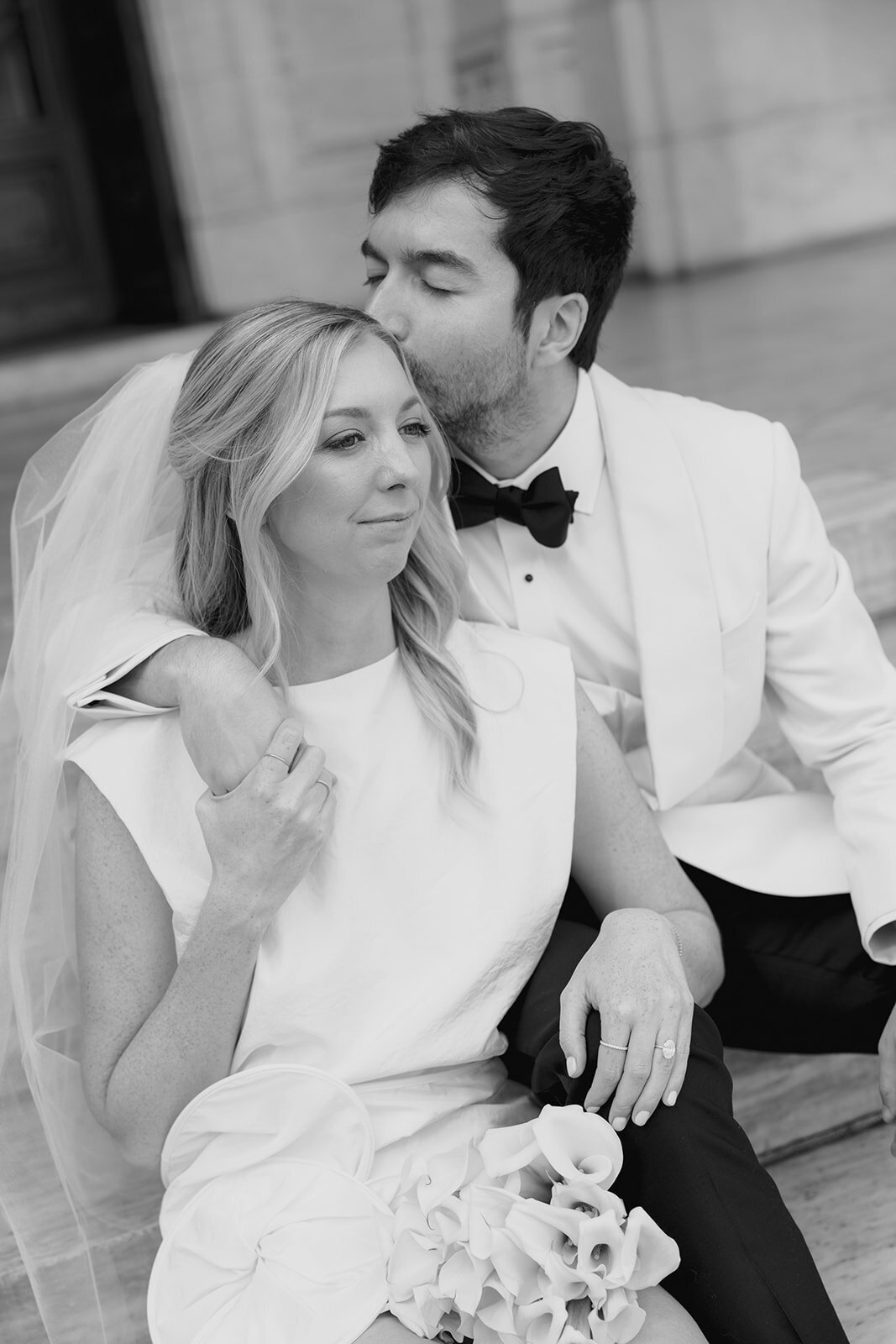 New York-City Hall-Elopement-Chic-Candid-Wedding-Larisa-Shorina-136