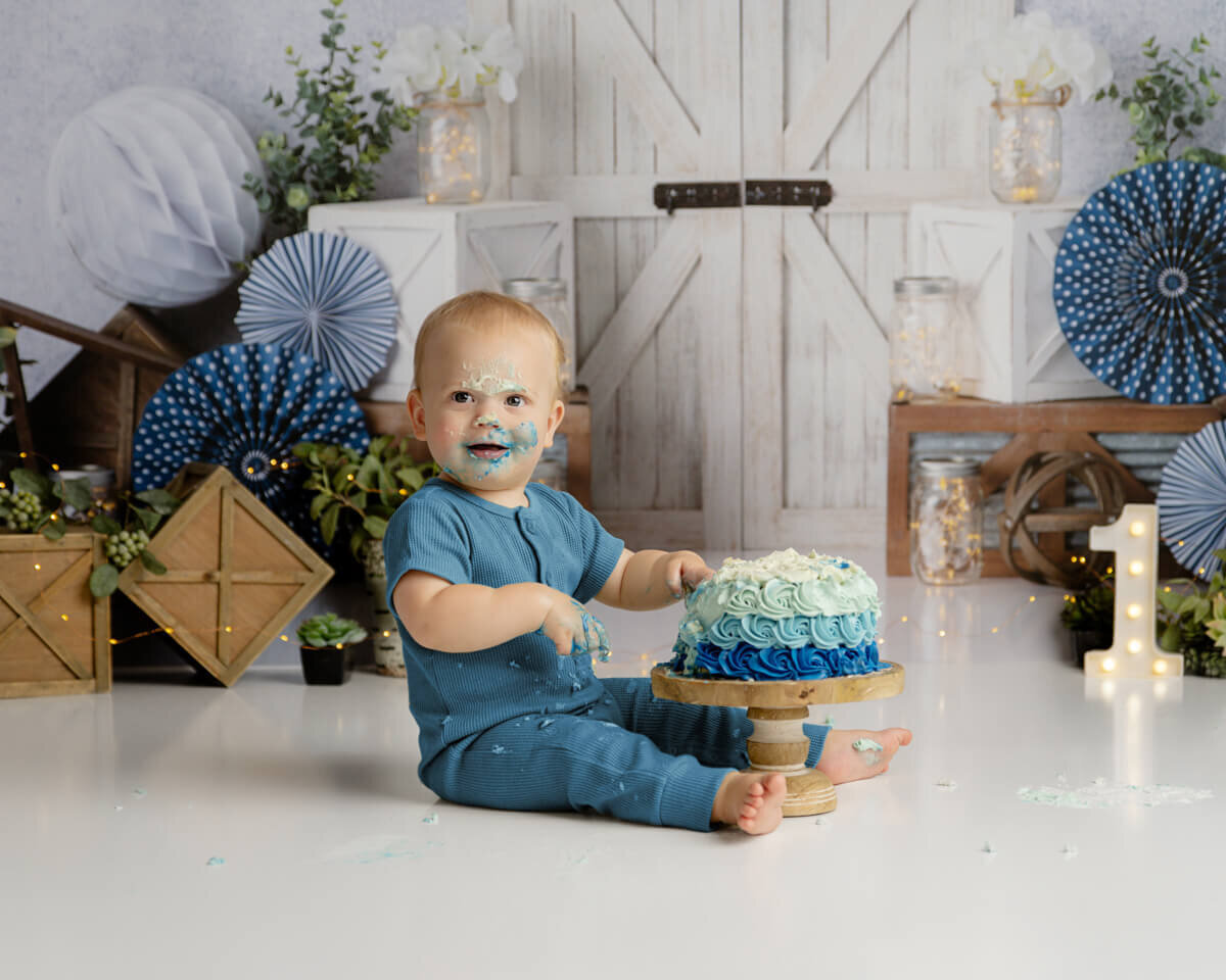 one.year.cake.smash.columbus.baby.photographer.stacey.ash-11