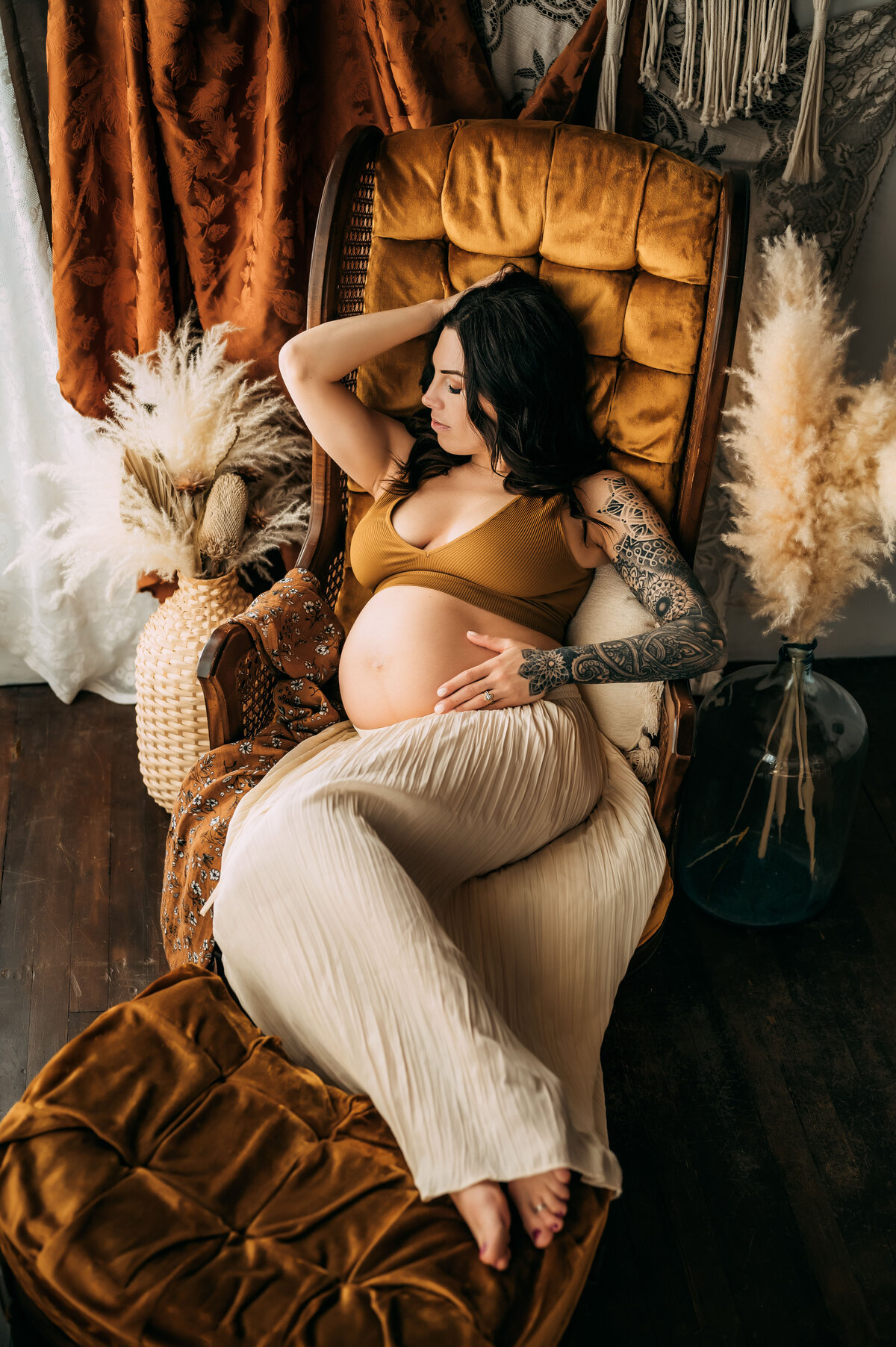 Maternity Photoshoot -  Canada