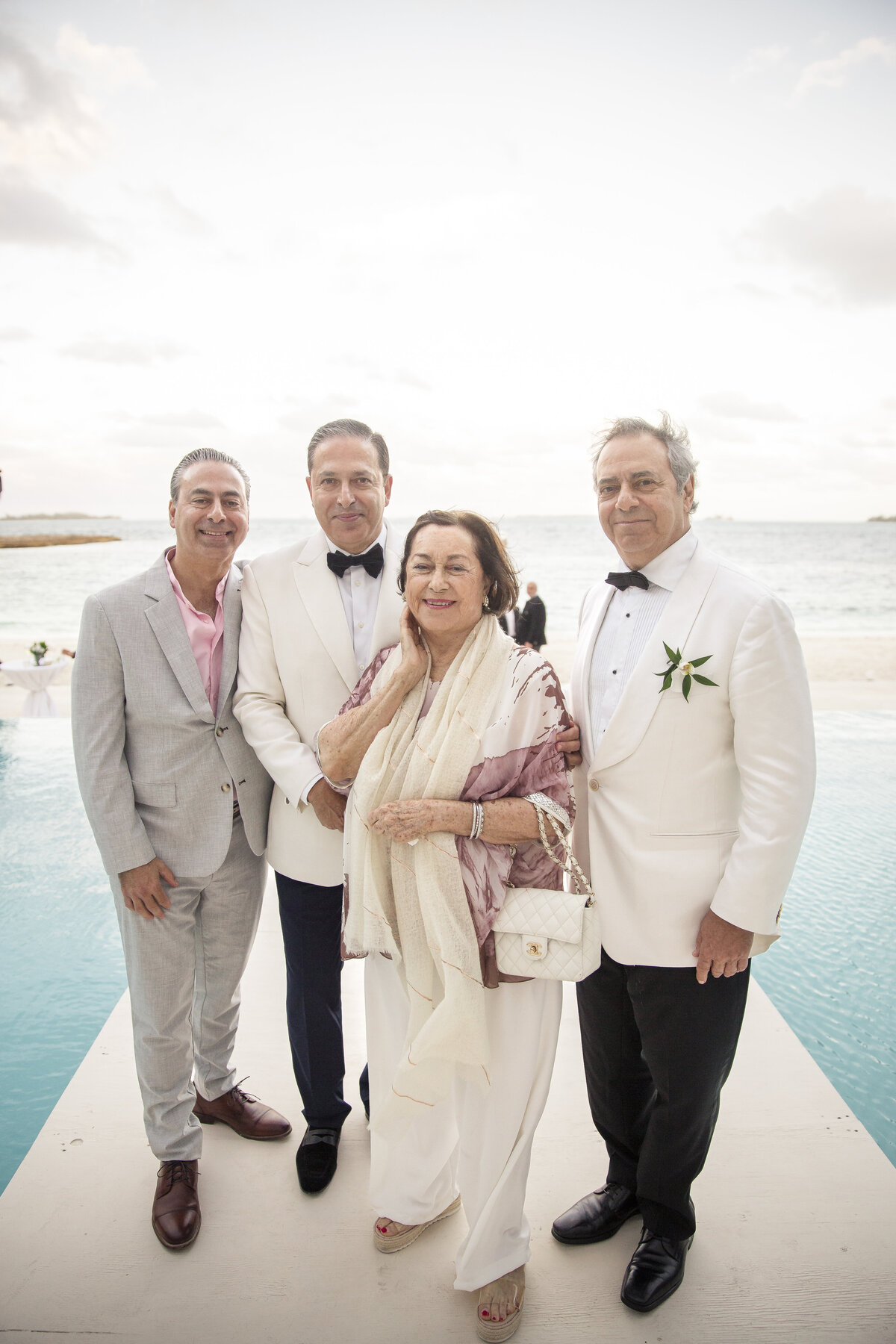 EboniRobyn-Wedding-NilouJonah-CocktailReception-OceanClub-ParadiseIsland-Nassau-NewProvidence-TheBahamas-Final-41