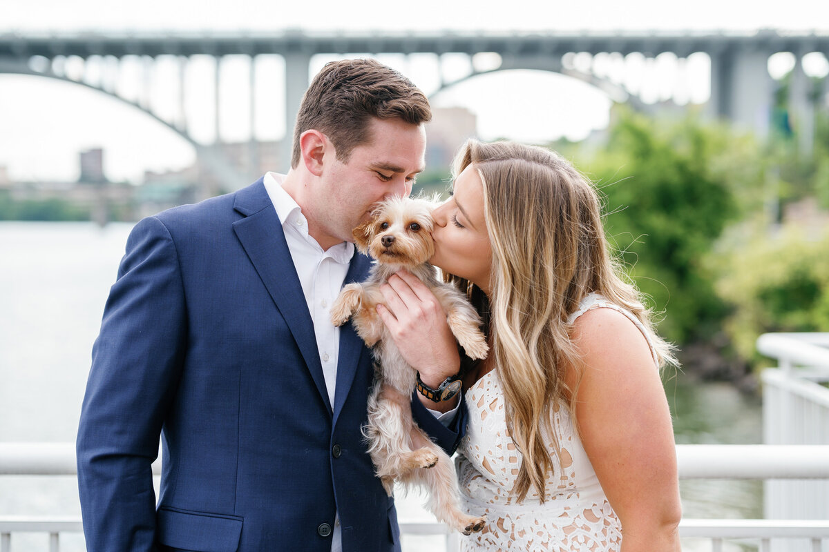 Paige and Tommy Engagement Sesison - Downtown Knoxville Tennessee - East Tennessee Wedding Photographer - Alaina René Photohgraphy-8