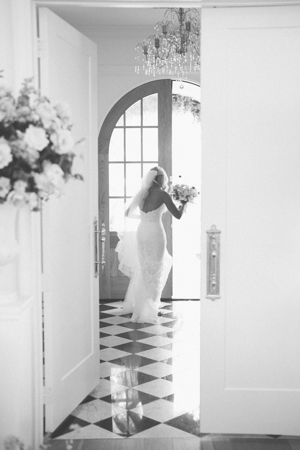 Ellen-Ashton-photography-Dallas-wedding-Photographers-The-Nest-At-Ruth-Farms9