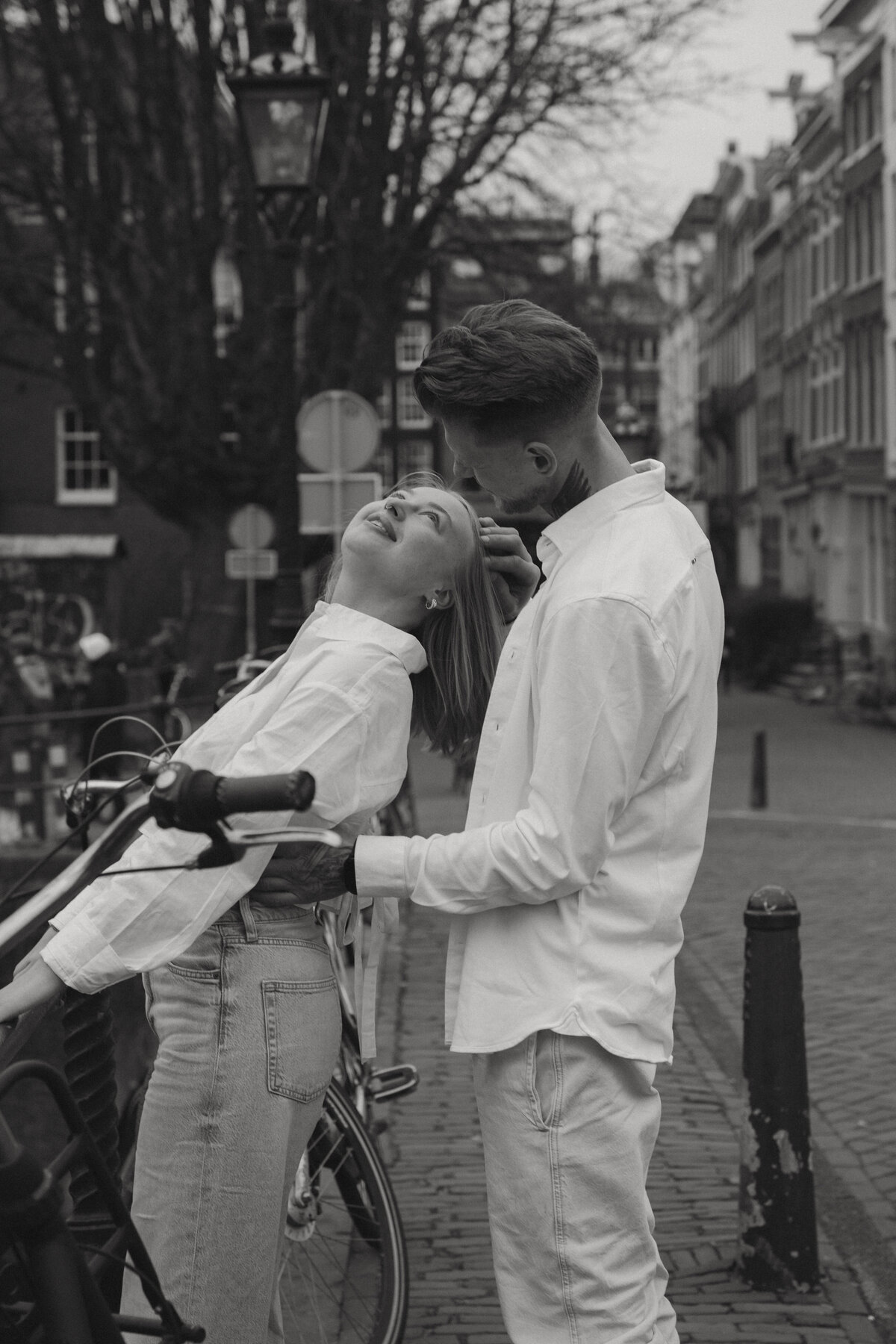 valentines-proposal-photoshoot-amsterdam-couple-photographer-amsterdam-inhosuecapture-106