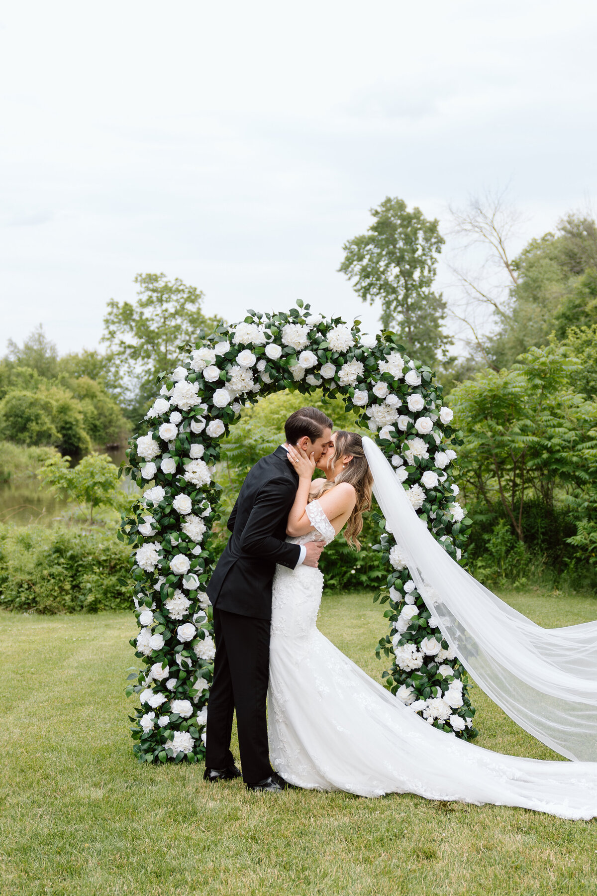 Nicole & Lucas Wedding Samples-171