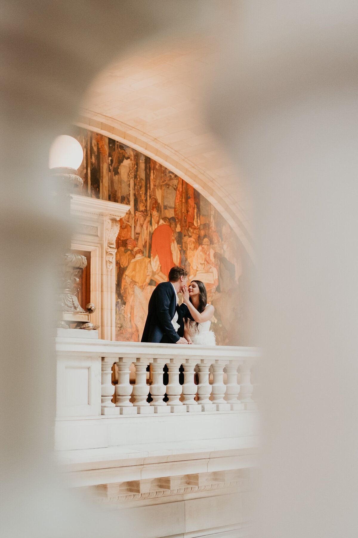 cleveland_old_courthouse_engagement_session-12