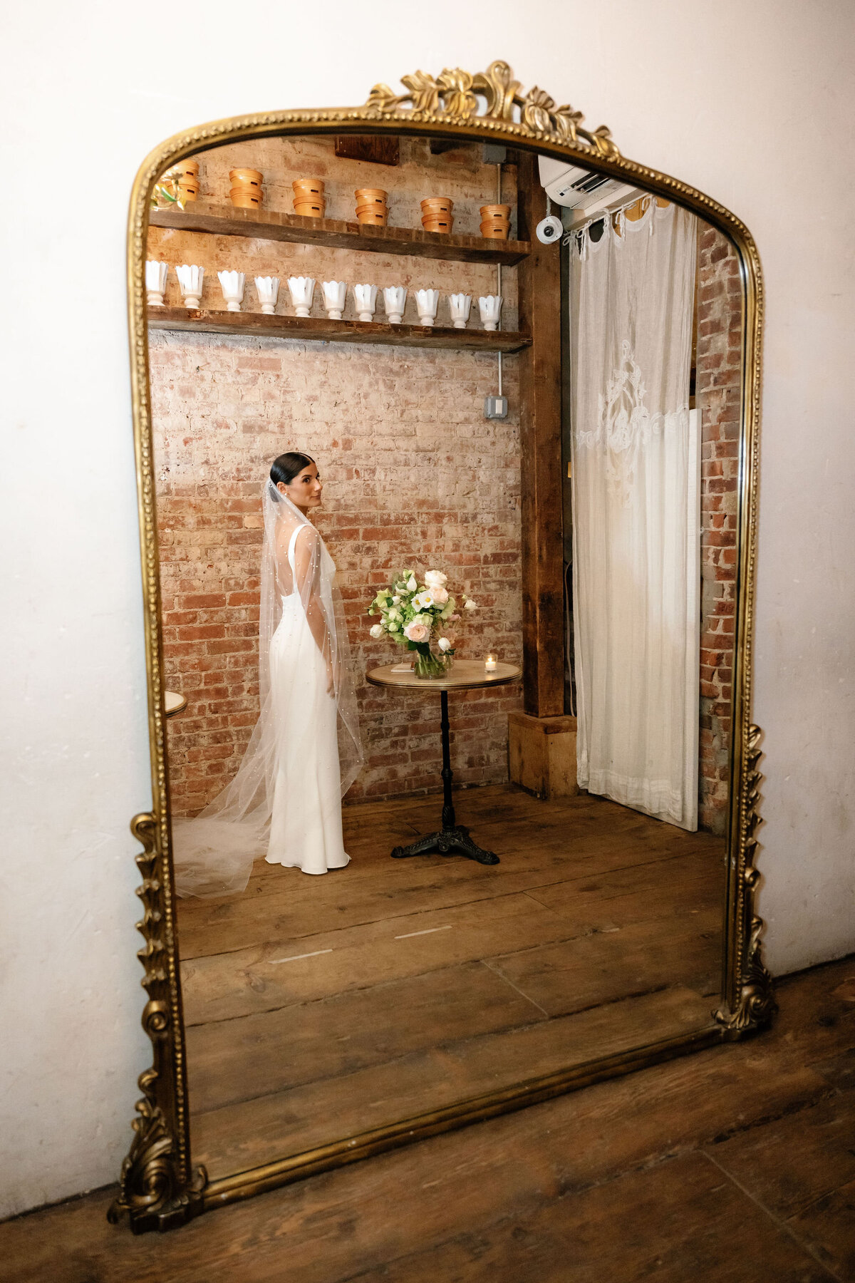 Bride Portrait by Lisa Blanche Photography