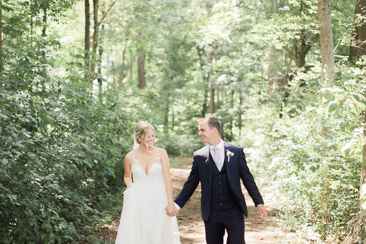 MeganAndAndrewAreMARRIED-172