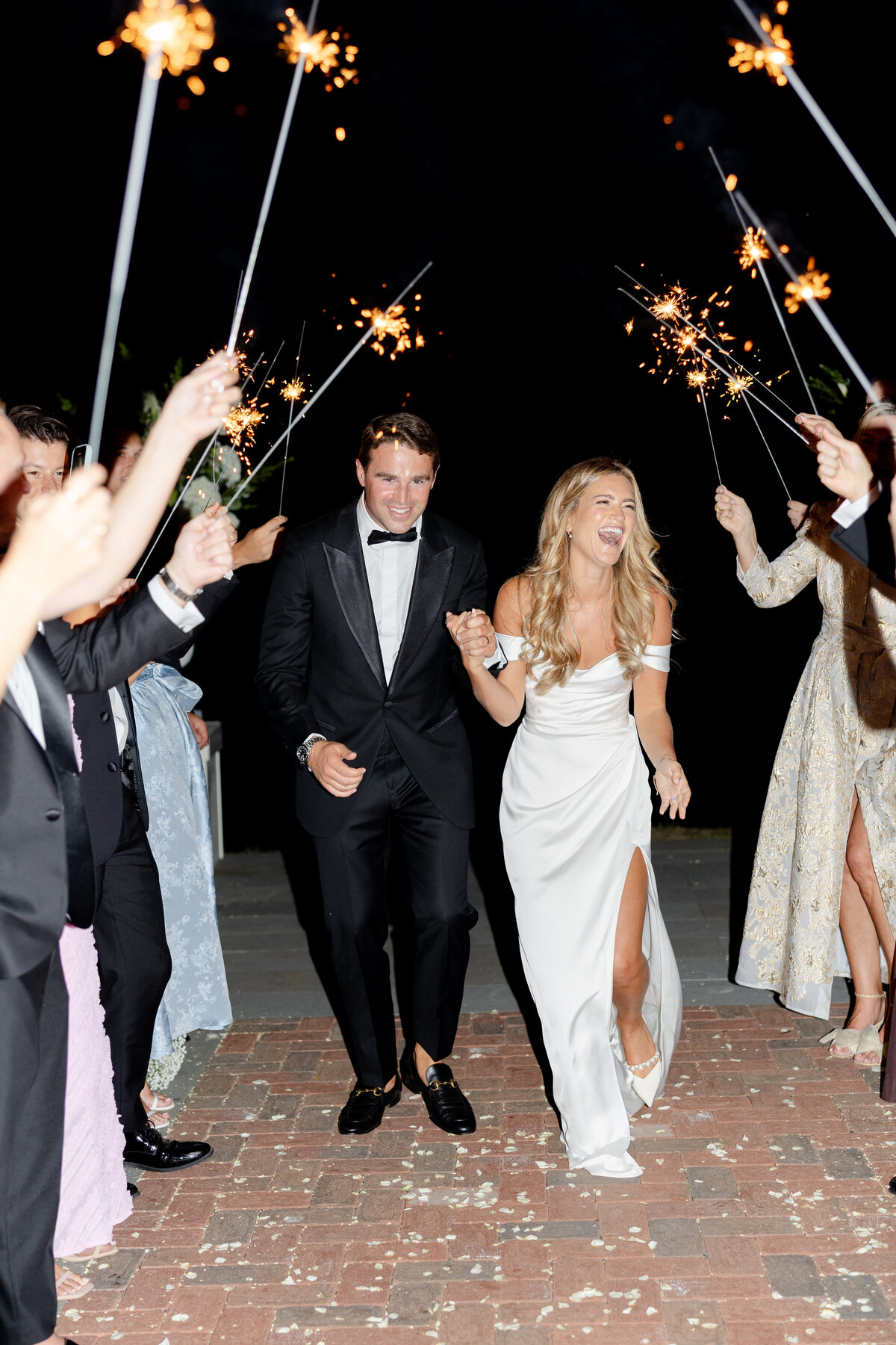 Lyra_Cullen_Wedding_Sneak_Peeks-74