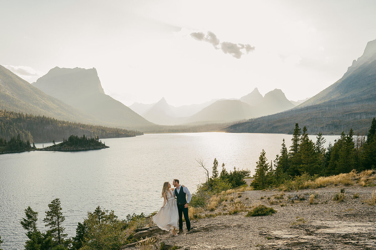 vintage-hollywood-glacier-national-park-elopement-presley-gray-photo0967