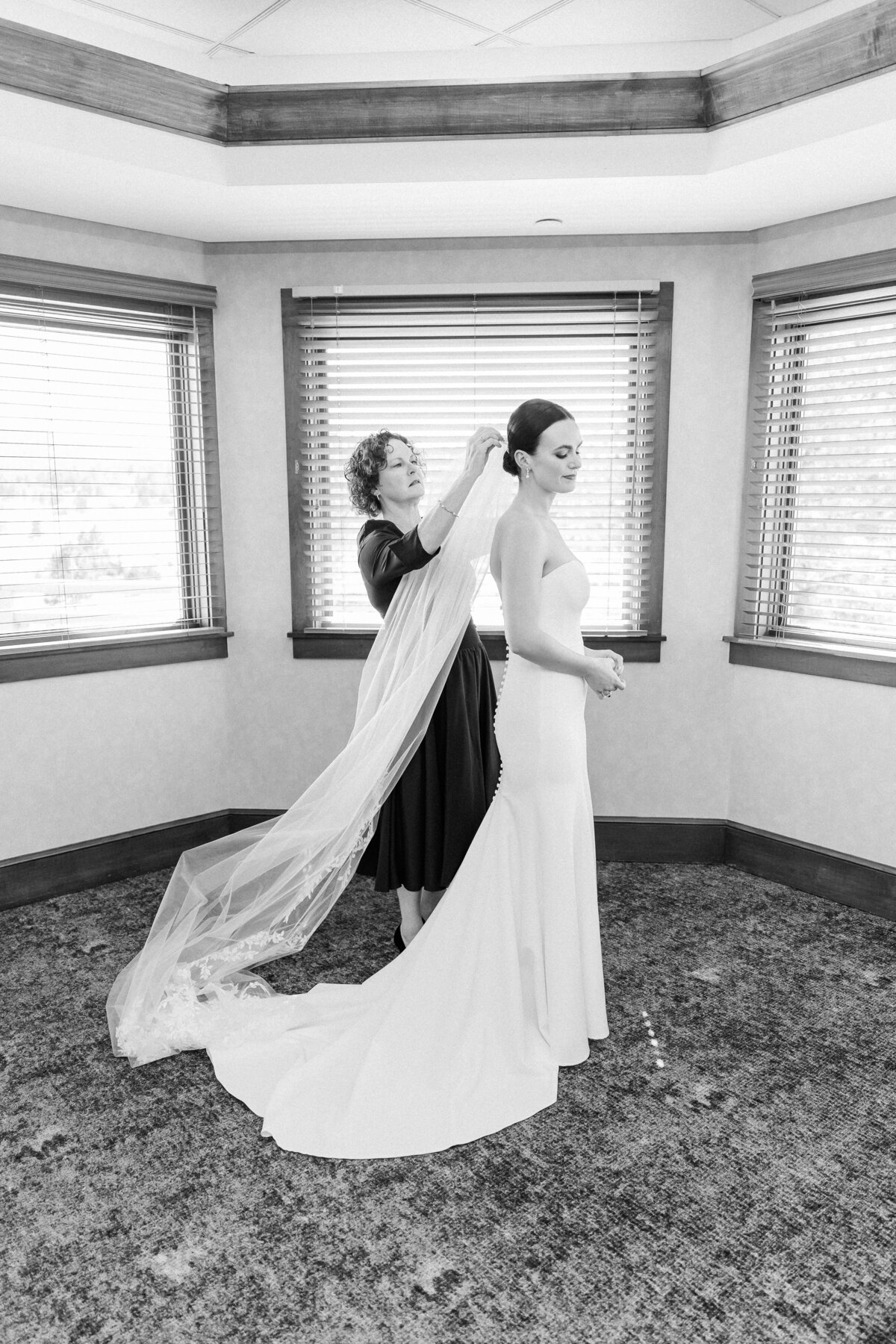 Mount Vernon Canyon Club Wedding Golden Colorado Lookout Mountain Elena Spraguer Photography 0007