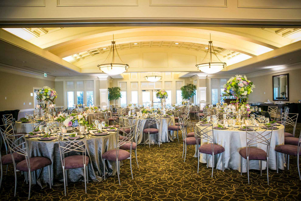 elegant wedding reception at Newcastle Golf club ballroom