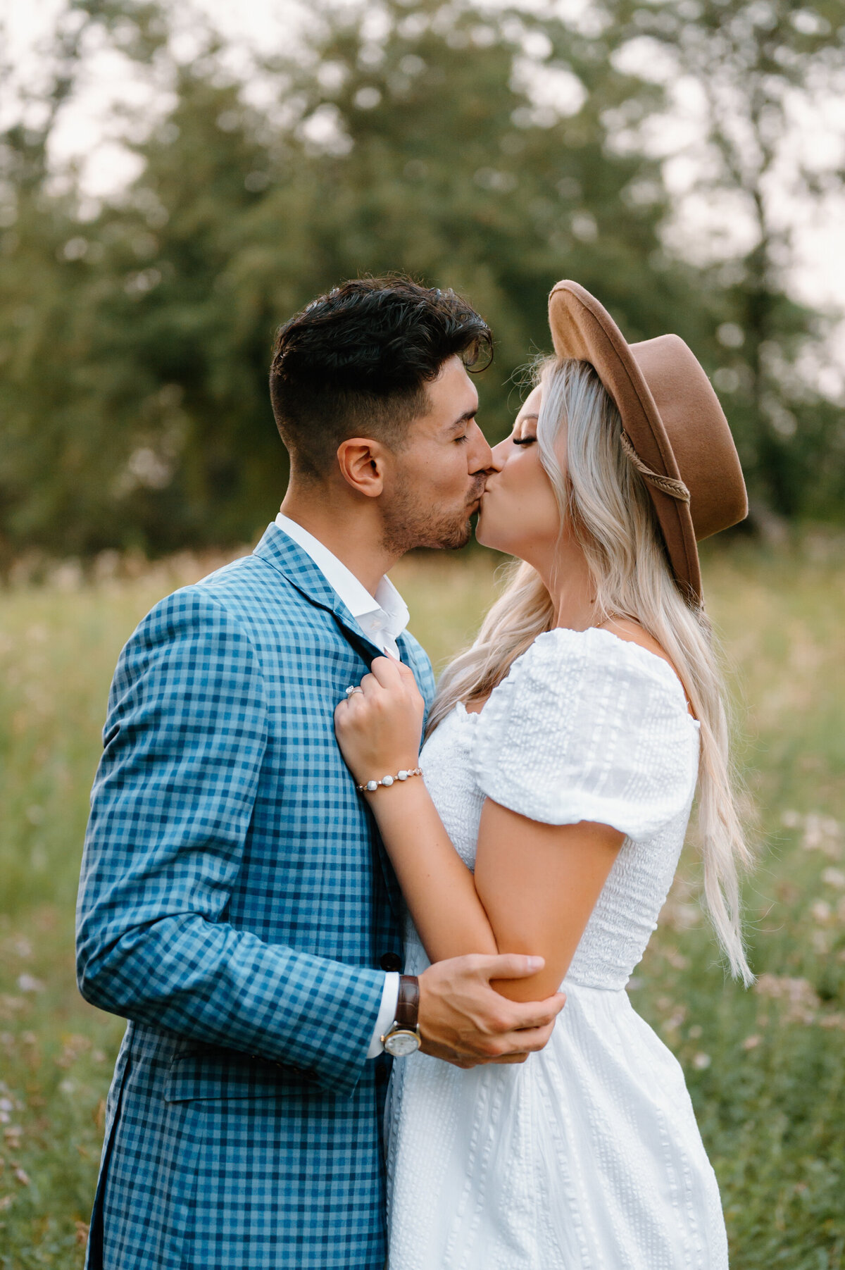 fargo-north-dakota-engagement-session-julianna-mb-photography-29