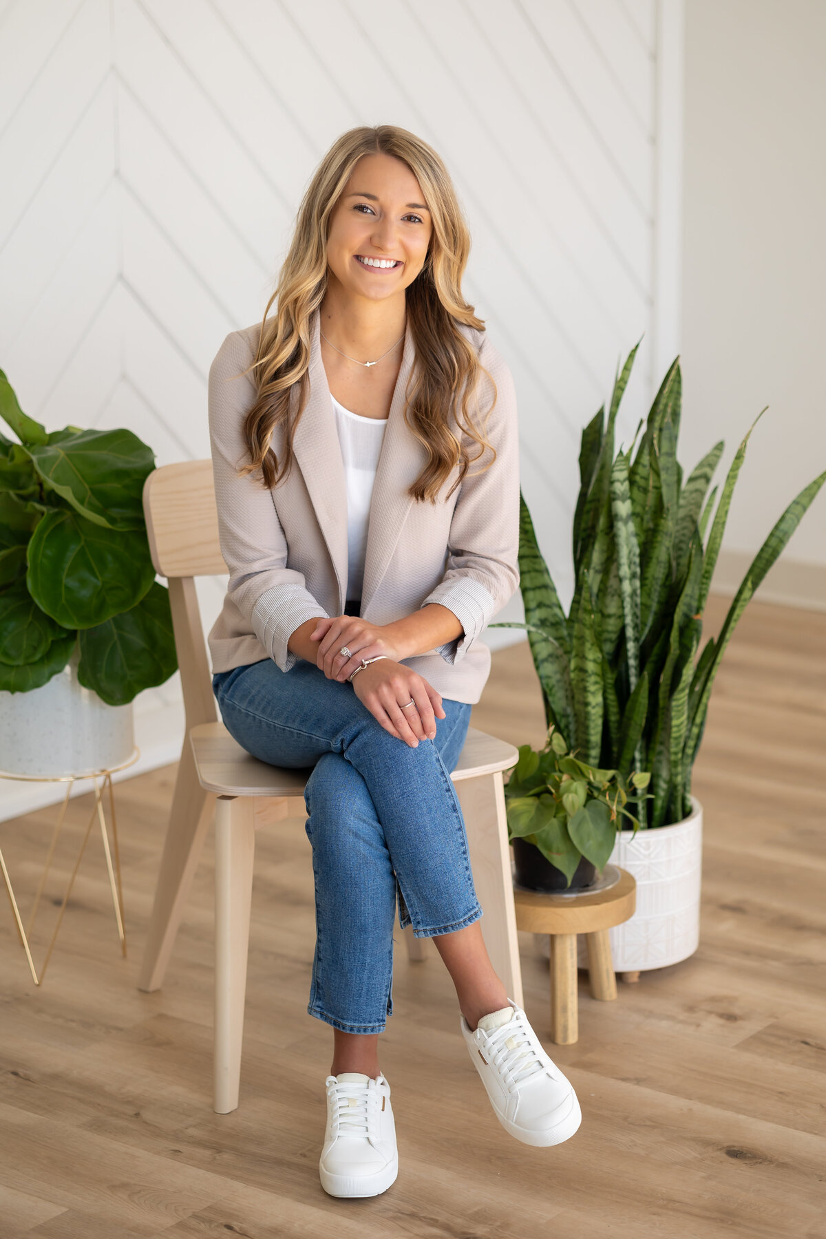 Business Headshot Photographer Emily Jean Photography La Crosse Onalaska Wisconsin-17