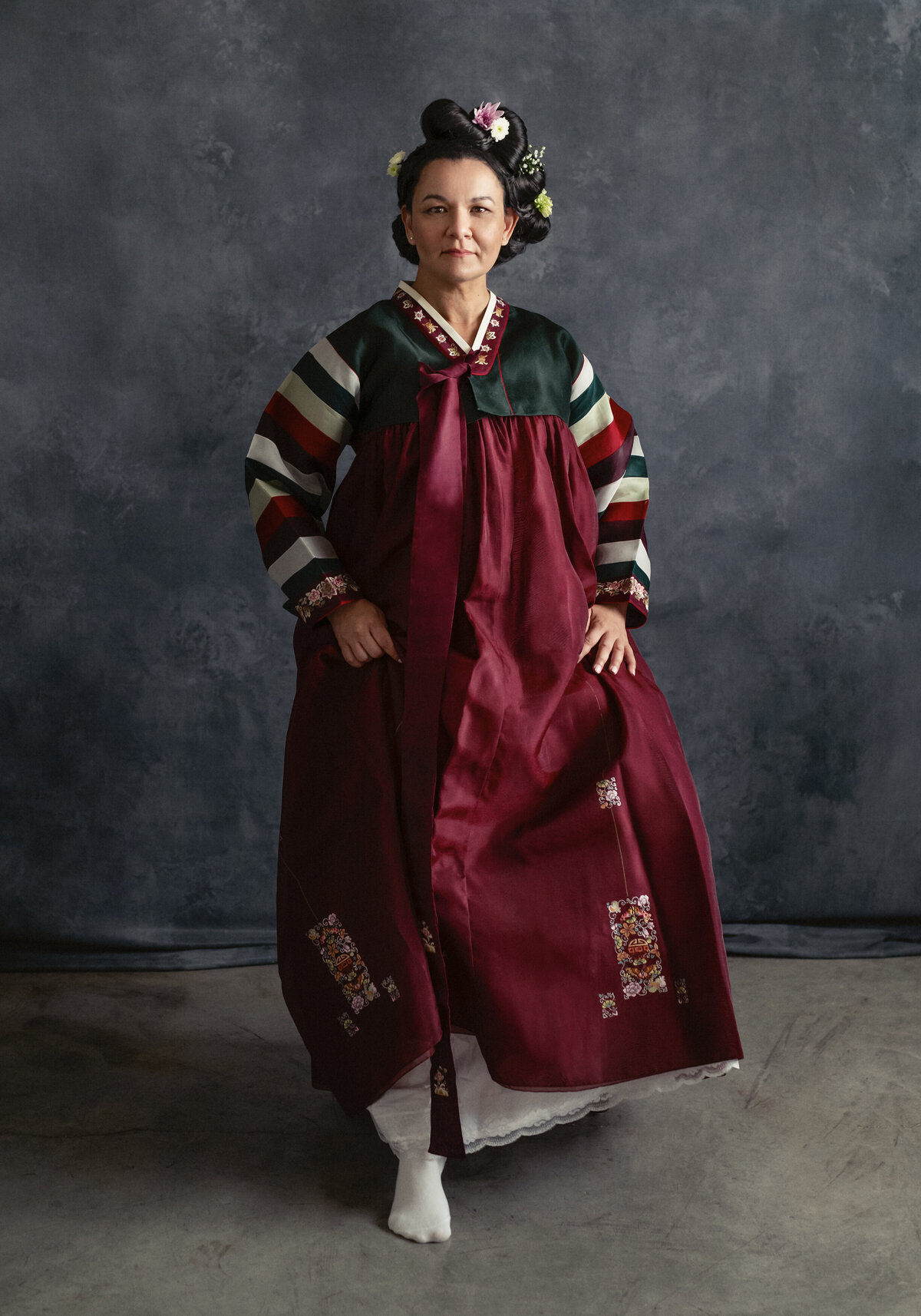 korean-woman-in-traditional-dress-3