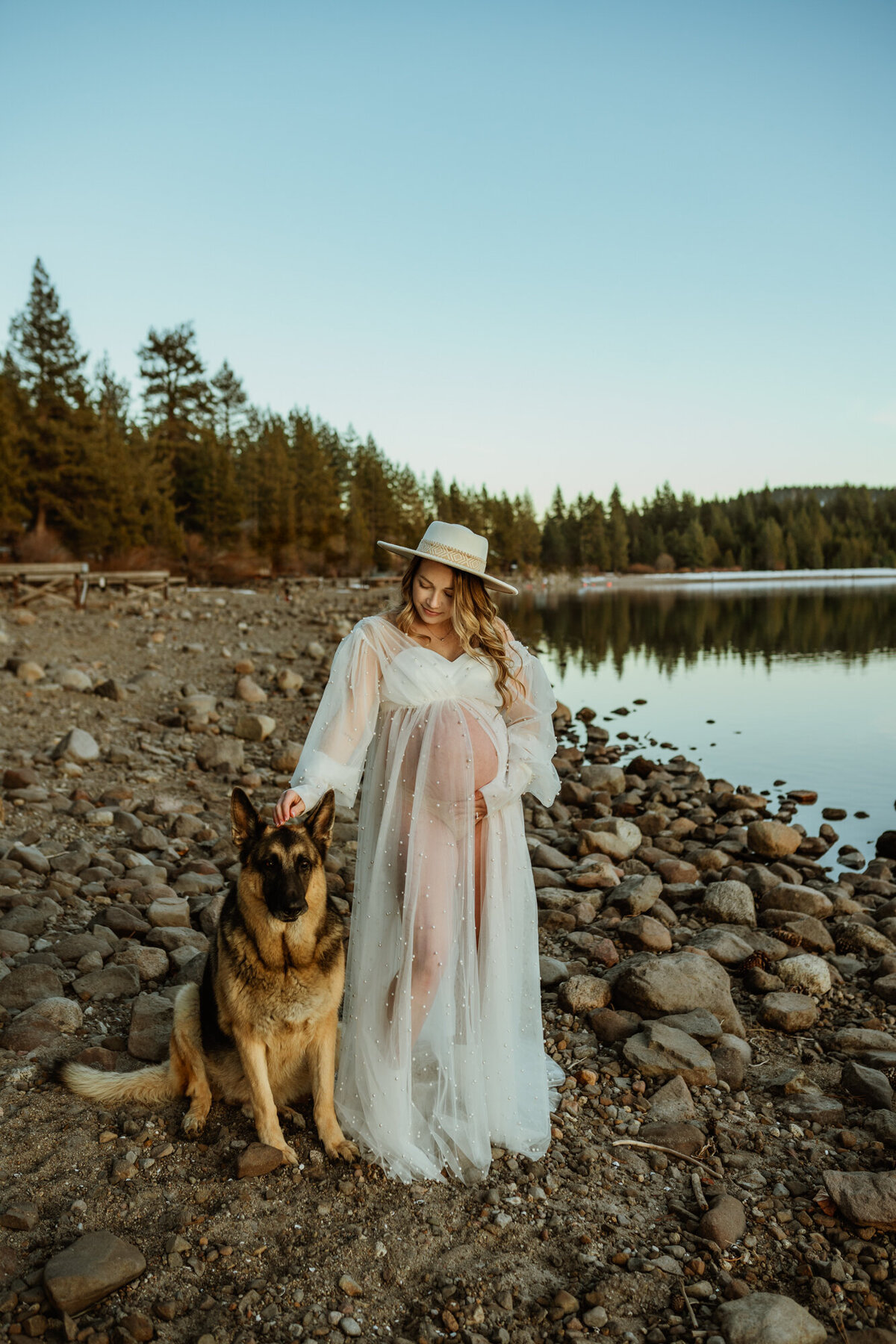 Lake Tahoe-Maternity-Photographer-35
