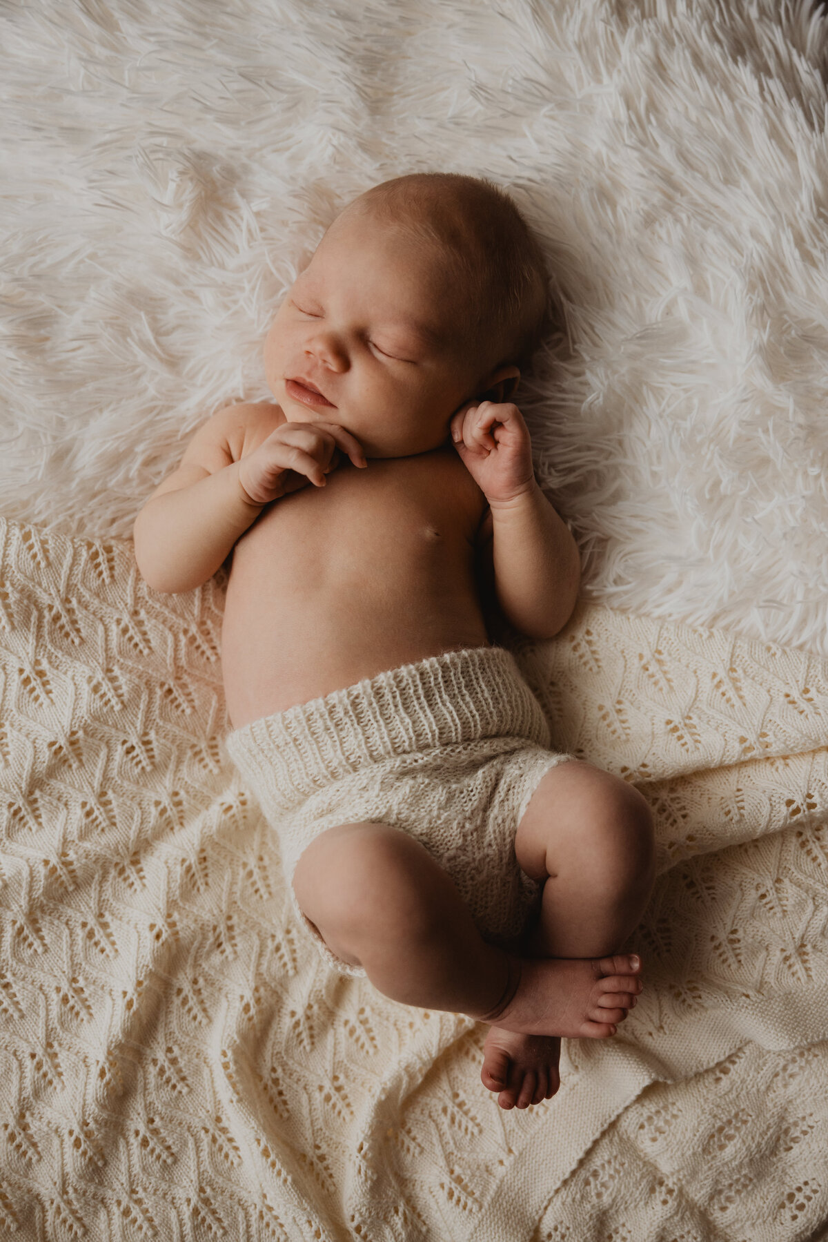 lauren-gray-sydney-newborn-photographer-240105-0006