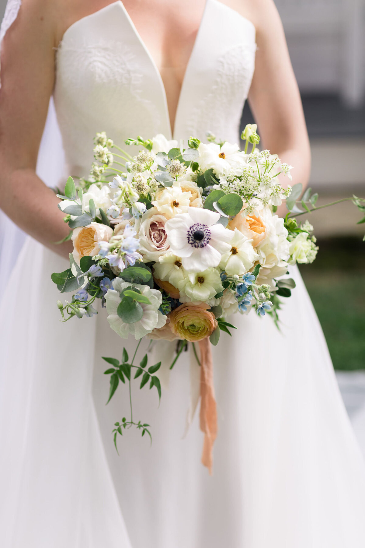 timeless-wedding-bouquet-sarah-brehant-events