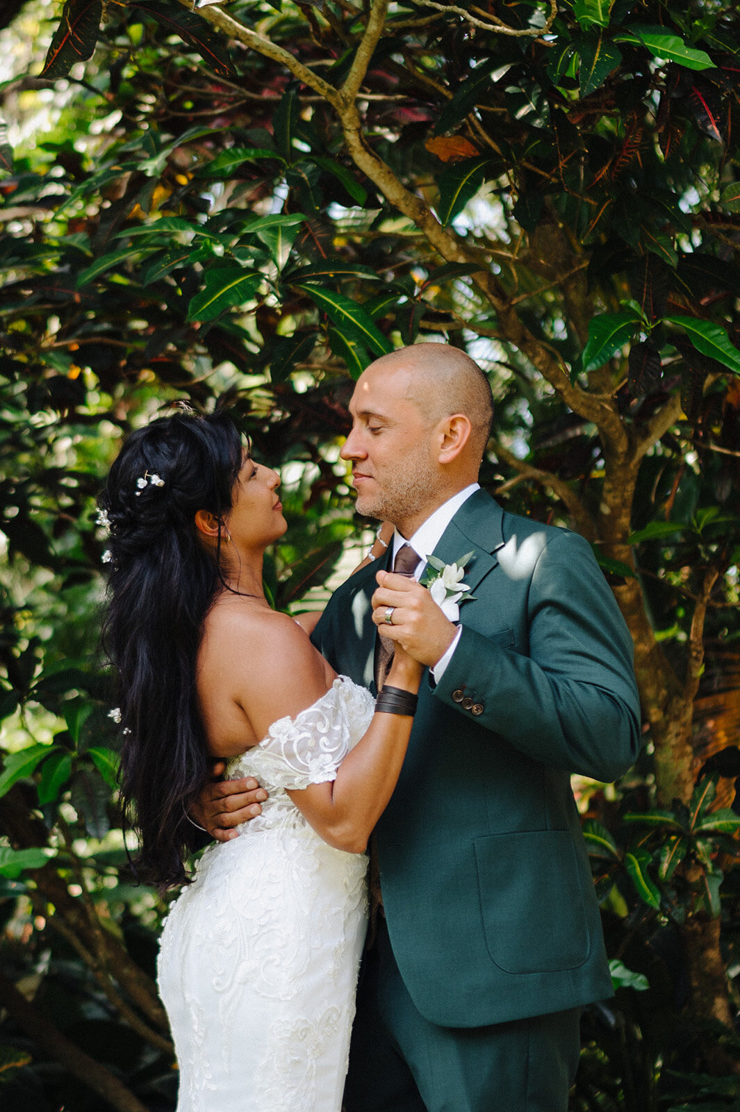 mcneile-photo-sunken-gardens-elopement-chantilly-chic-planners-22