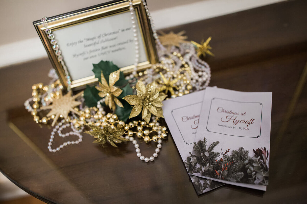 Vancouver-photographer-thisisitstudios-Christmas-at-hycroft-2019-details-019
