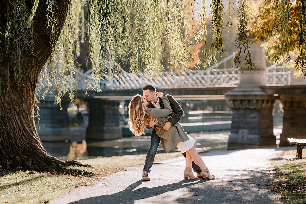 Isabella+Chris_BostonPublicGardens-31_websize