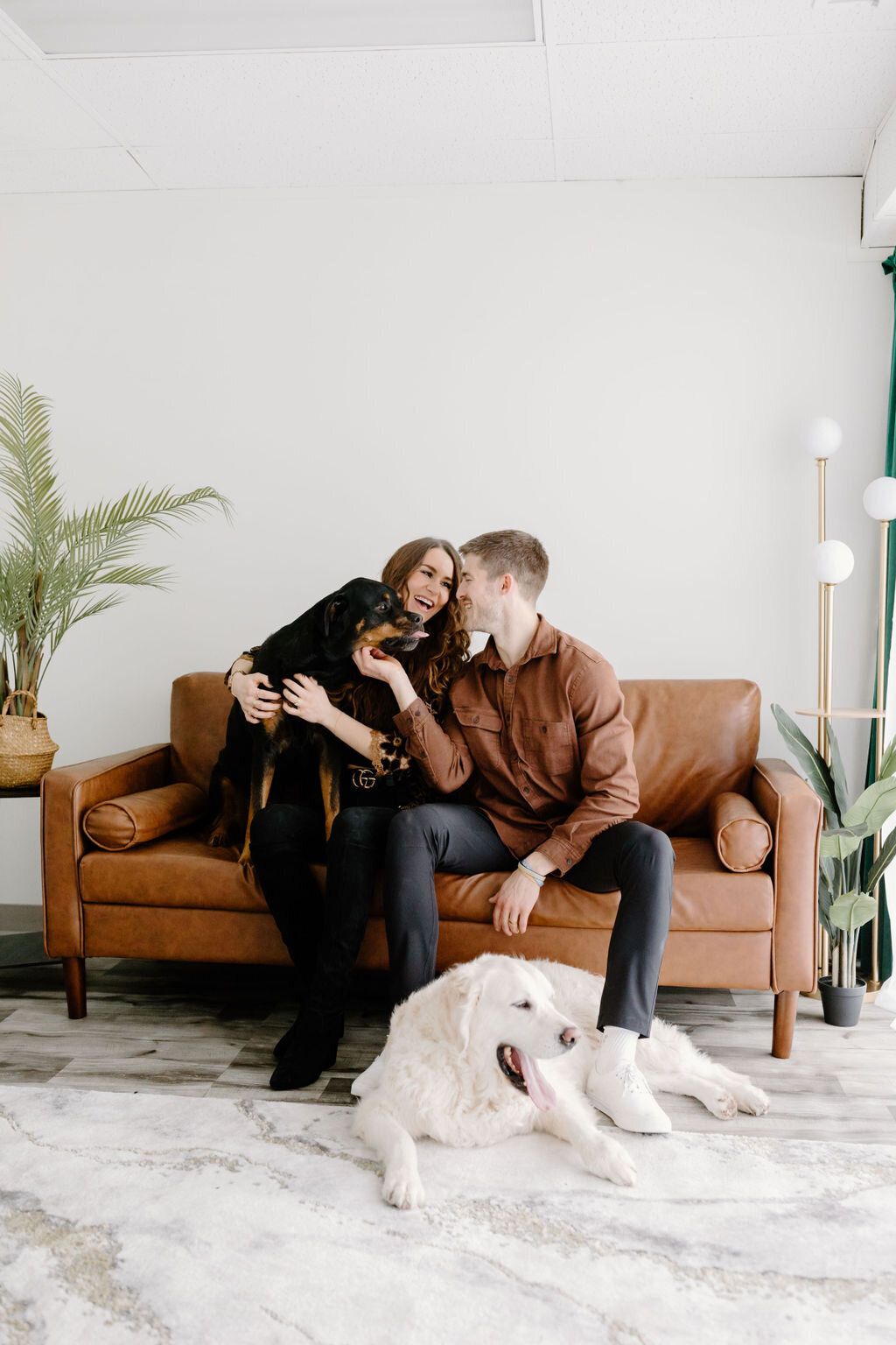christina_ney_photography_wedding_engagement_lifestyle_photographer_dubuque_iowa_wedding_planning_assistance_adventurous_bold_laidback Family Photography13