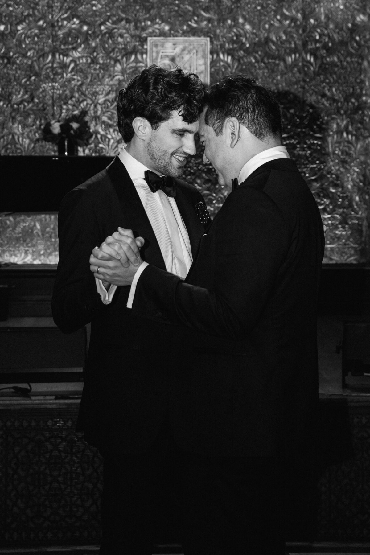 2022_manhattan-romantic-winter-gay-wedding-adam-griffin-photo-70