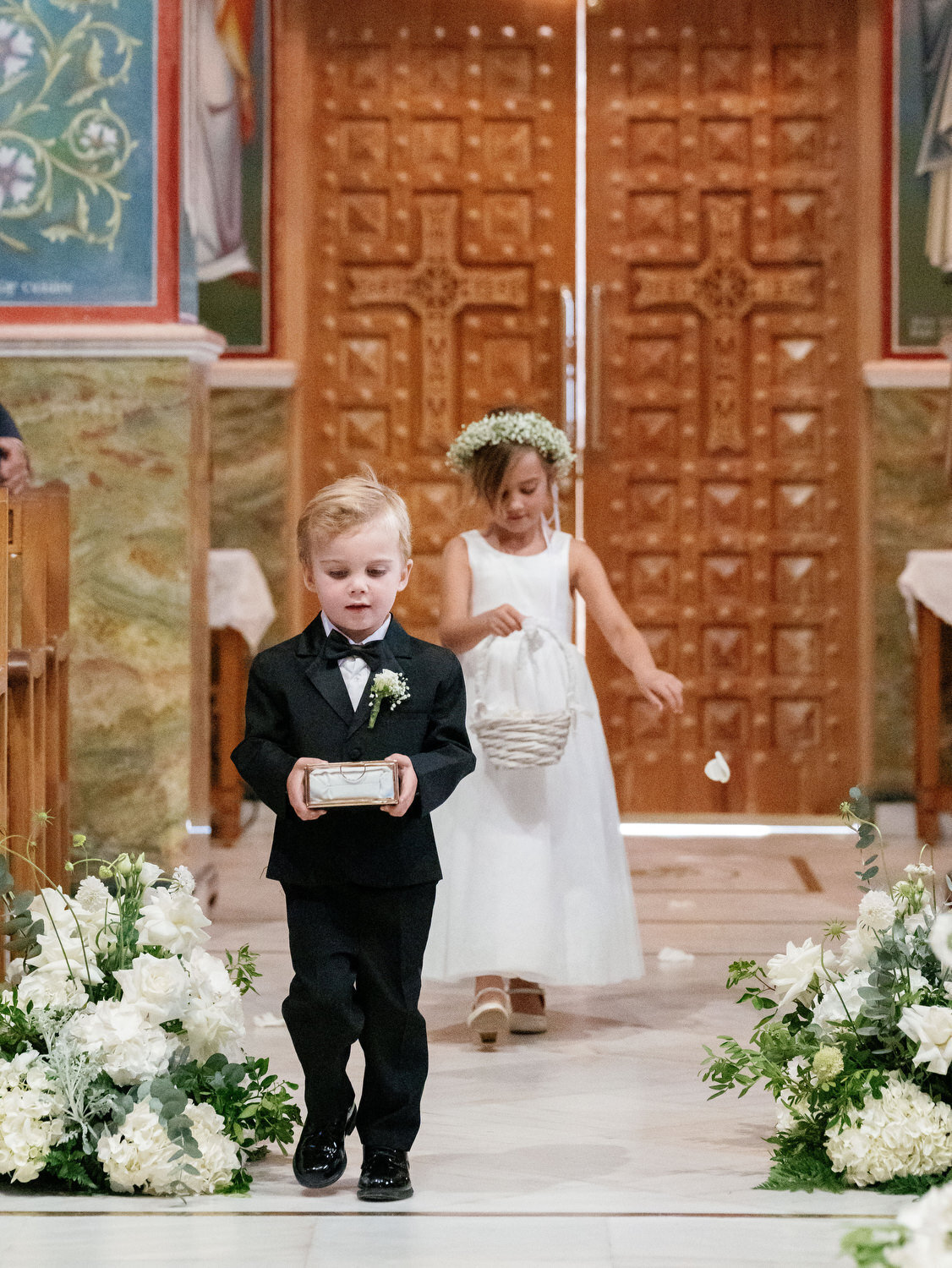 Chic-Island-Art-And-Taste-The-Residence-Wedding-033