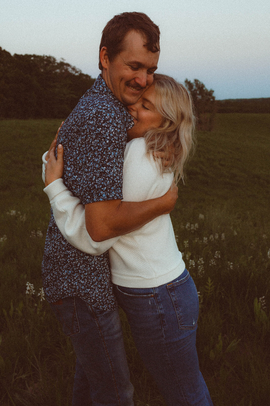 Runge-Prairie-Engagement-Shoot-Wildflowers-Missouri-240518-0155