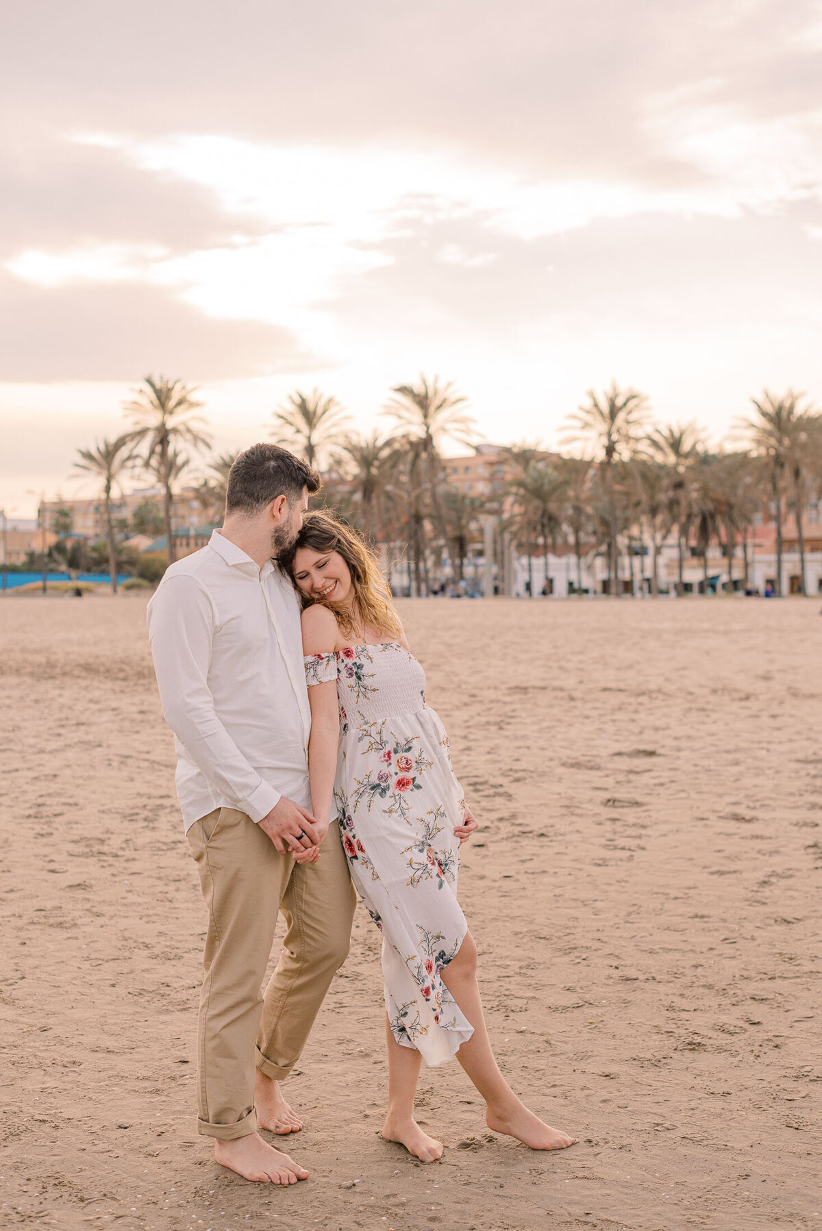 Patacona-Beach-Engagament-Couple-Photos-020